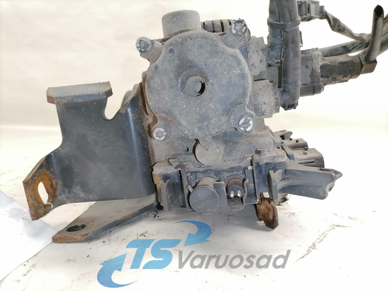Mercedes-Benz Rear axel brake pressure control valve 4801050060 - Kočioni ventil za Kamion: slika Mercedes-Benz Rear axel brake pressure control valve 4801050060 - Kočioni ventil za Kamion Mercedes-Benz Rear axel brake pressure control valve 4801050060 - Kočioni ventil za Kamion: slika Mercedes-Benz Rear axel brake pressure control valve 4801050060 - Kočioni ventil za Kamion