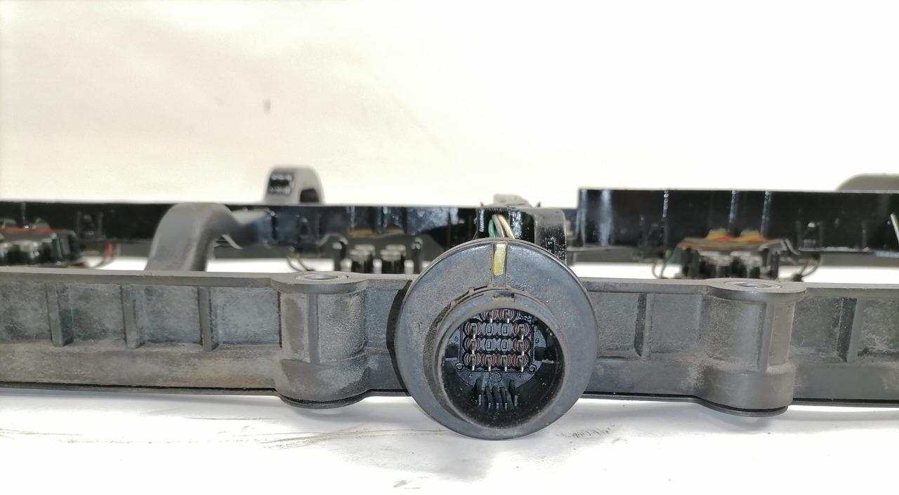 Mercedes-Benz Vahekaas A4710100179 - Glava cilindra za Kamion: slika Mercedes-Benz Vahekaas A4710100179 - Glava cilindra za Kamion Mercedes-Benz Vahekaas A4710100179 - Glava cilindra za Kamion: slika Mercedes-Benz Vahekaas A4710100179 - Glava cilindra za Kamion