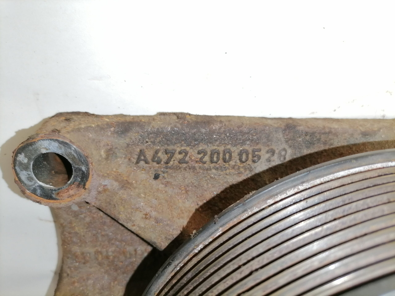 Mercedes-Benz Viskosiduri kinnitus flants A4722000528 - Motor i dijelovi za Kamion: slika  Mercedes-Benz Viskosiduri kinnitus flants A4722000528 - Motor i dijelovi za Kamion Mercedes-Benz Viskosiduri kinnitus flants A4722000528 - Motor i dijelovi za Kamion: slika  Mercedes-Benz Viskosiduri kinnitus flants A4722000528 - Motor i dijelovi za Kamion