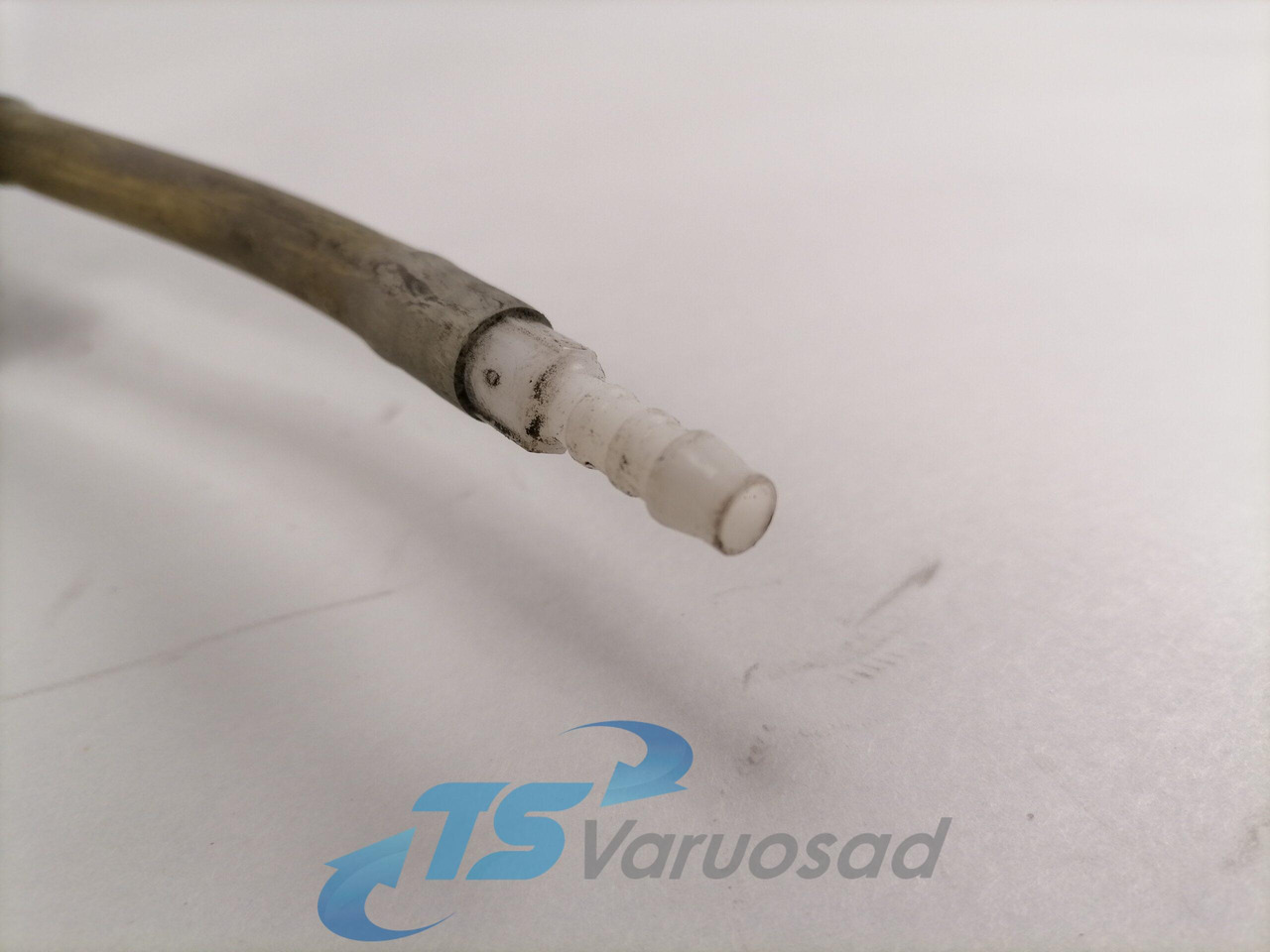 Mercedes-Benz glass washing pump A0008694021 - Brisač za Kamion: slika Mercedes-Benz glass washing pump A0008694021 - Brisač za Kamion Mercedes-Benz glass washing pump A0008694021 - Brisač za Kamion: slika Mercedes-Benz glass washing pump A0008694021 - Brisač za Kamion
