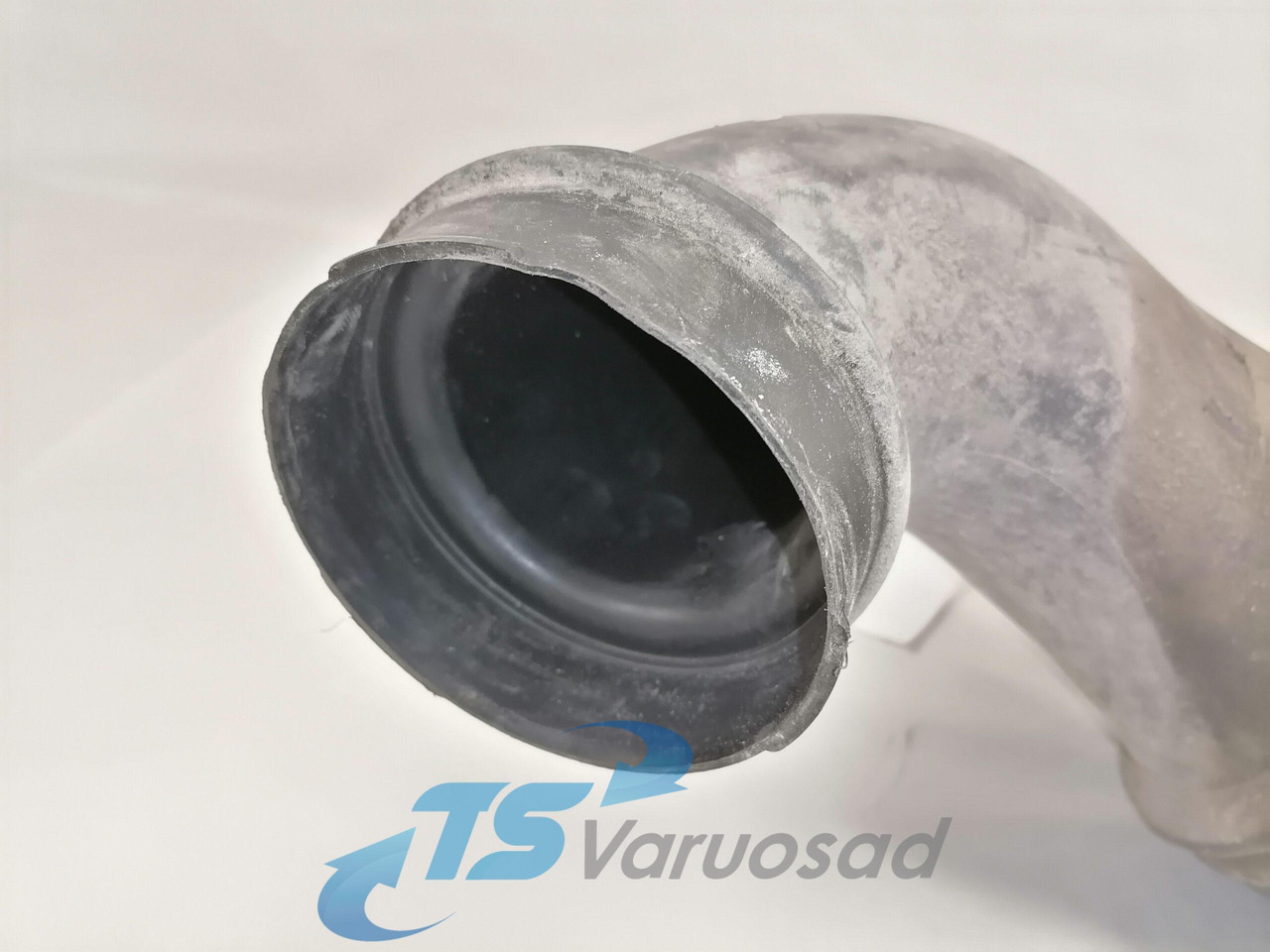 Scania Air intake 1484464 - Sustav usisa za Kamion: slika Scania Air intake 1484464 - Sustav usisa za Kamion Scania Air intake 1484464 - Sustav usisa za Kamion: slika Scania Air intake 1484464 - Sustav usisa za Kamion