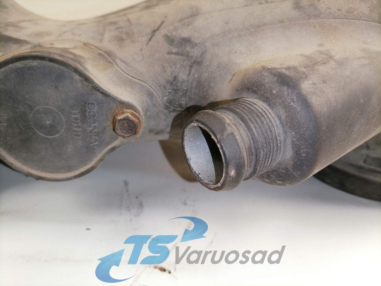 Scania Air intake 1484464 - Sustav usisa za Kamion: slika Scania Air intake 1484464 - Sustav usisa za Kamion Scania Air intake 1484464 - Sustav usisa za Kamion: slika Scania Air intake 1484464 - Sustav usisa za Kamion