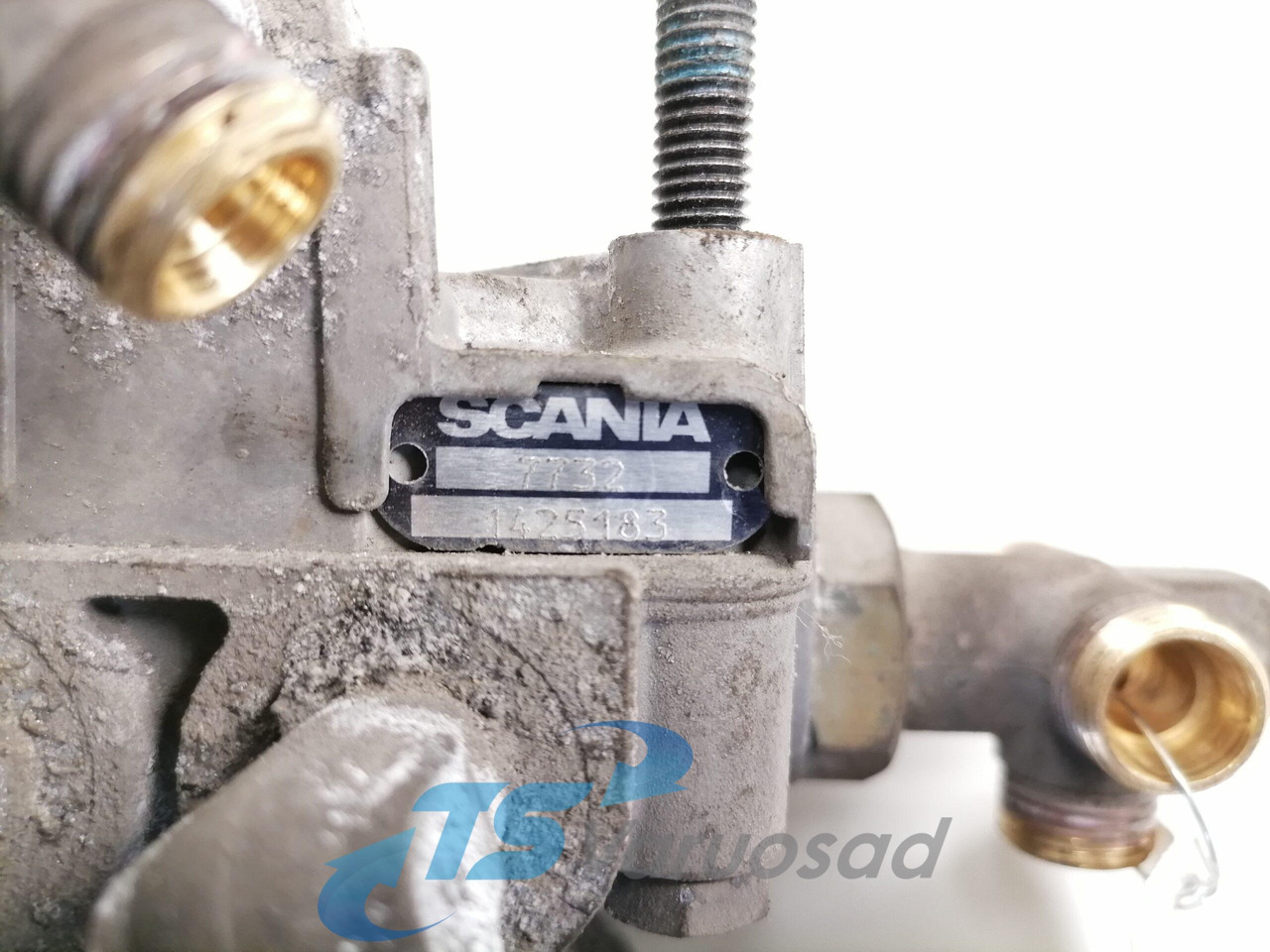 Scania Air pressure control valve 1425183 - Kočioni ventil za Kamion: slika Scania Air pressure control valve 1425183 - Kočioni ventil za Kamion Scania Air pressure control valve 1425183 - Kočioni ventil za Kamion: slika Scania Air pressure control valve 1425183 - Kočioni ventil za Kamion