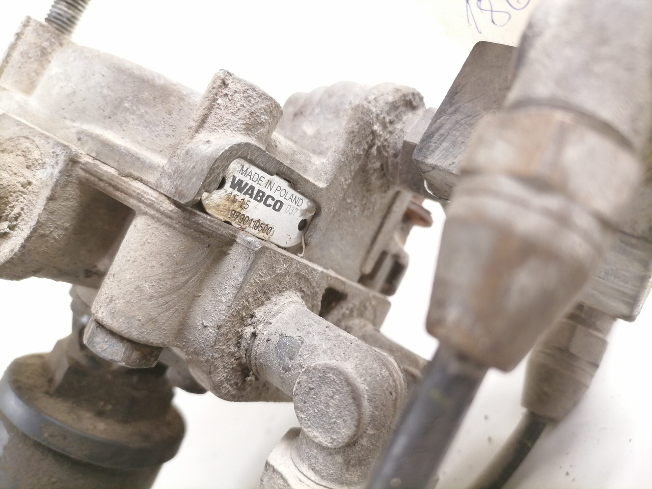 Scania Air pressure control valve 9730110500 - Kočioni ventil za Kamion: slika Scania Air pressure control valve 9730110500 - Kočioni ventil za Kamion Scania Air pressure control valve 9730110500 - Kočioni ventil za Kamion: slika Scania Air pressure control valve 9730110500 - Kočioni ventil za Kamion