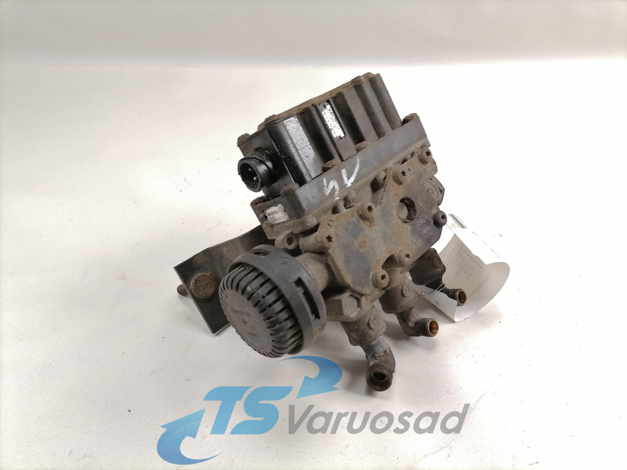 Scania Air suspension control valve, ECAS 1448078 - Kočioni ventil za Kamion: slika Scania Air suspension control valve, ECAS 1448078 - Kočioni ventil za Kamion Scania Air suspension control valve, ECAS 1448078 - Kočioni ventil za Kamion: slika Scania Air suspension control valve, ECAS 1448078 - Kočioni ventil za Kamion
