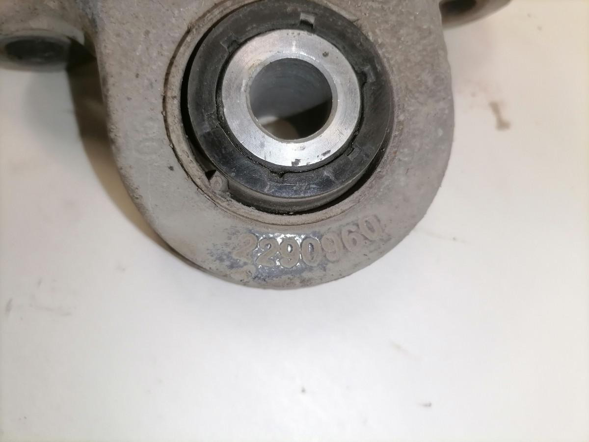 Scania Anti roll bar bracket 2290960 - Balans štanga za Kamion: slika Scania Anti roll bar bracket 2290960 - Balans štanga za Kamion Scania Anti roll bar bracket 2290960 - Balans štanga za Kamion: slika Scania Anti roll bar bracket 2290960 - Balans štanga za Kamion