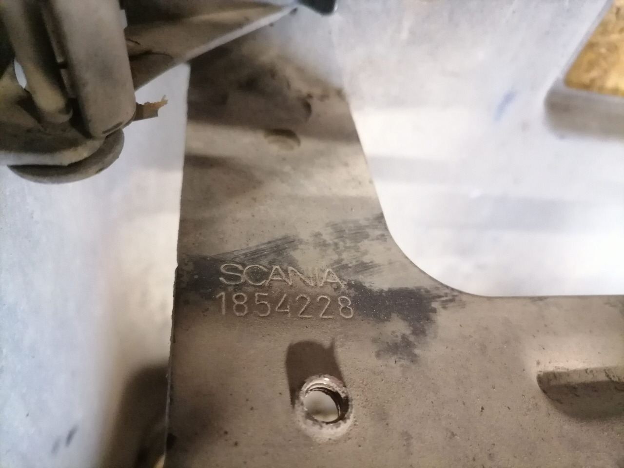 Scania Astmelaua u-plekk, parem 1854228 - Prag za Kamion: slika Scania Astmelaua u-plekk, parem 1854228 - Prag za Kamion Scania Astmelaua u-plekk, parem 1854228 - Prag za Kamion: slika Scania Astmelaua u-plekk, parem 1854228 - Prag za Kamion