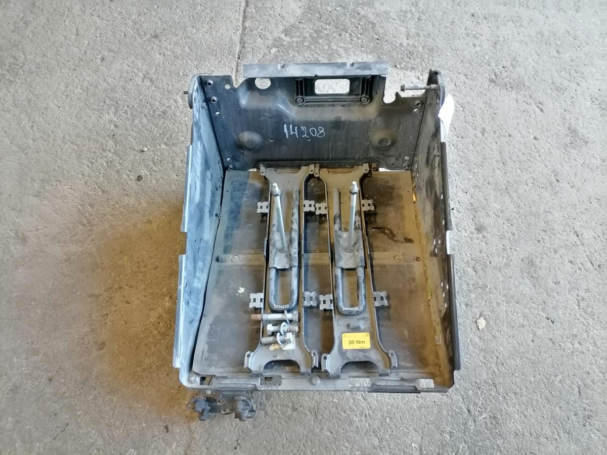 Scania Battery box 2577204 - Akumulator za Kamion: slika Scania Battery box 2577204 - Akumulator za Kamion Scania Battery box 2577204 - Akumulator za Kamion: slika Scania Battery box 2577204 - Akumulator za Kamion