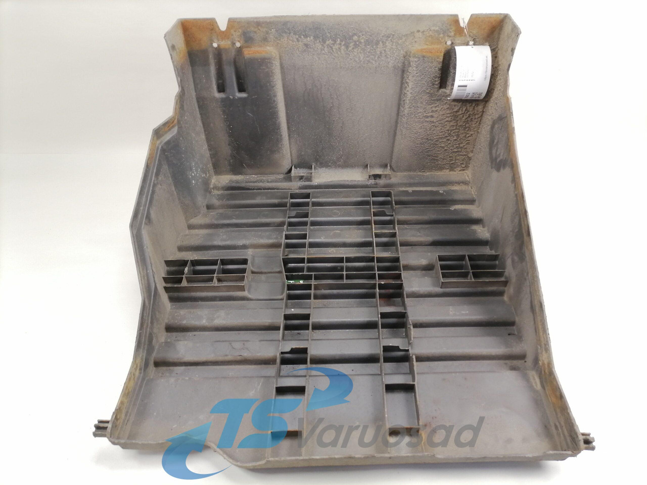 Scania Battery cover 1779507 - Akumulator za Kamion: slika Scania Battery cover 1779507 - Akumulator za Kamion Scania Battery cover 1779507 - Akumulator za Kamion: slika Scania Battery cover 1779507 - Akumulator za Kamion