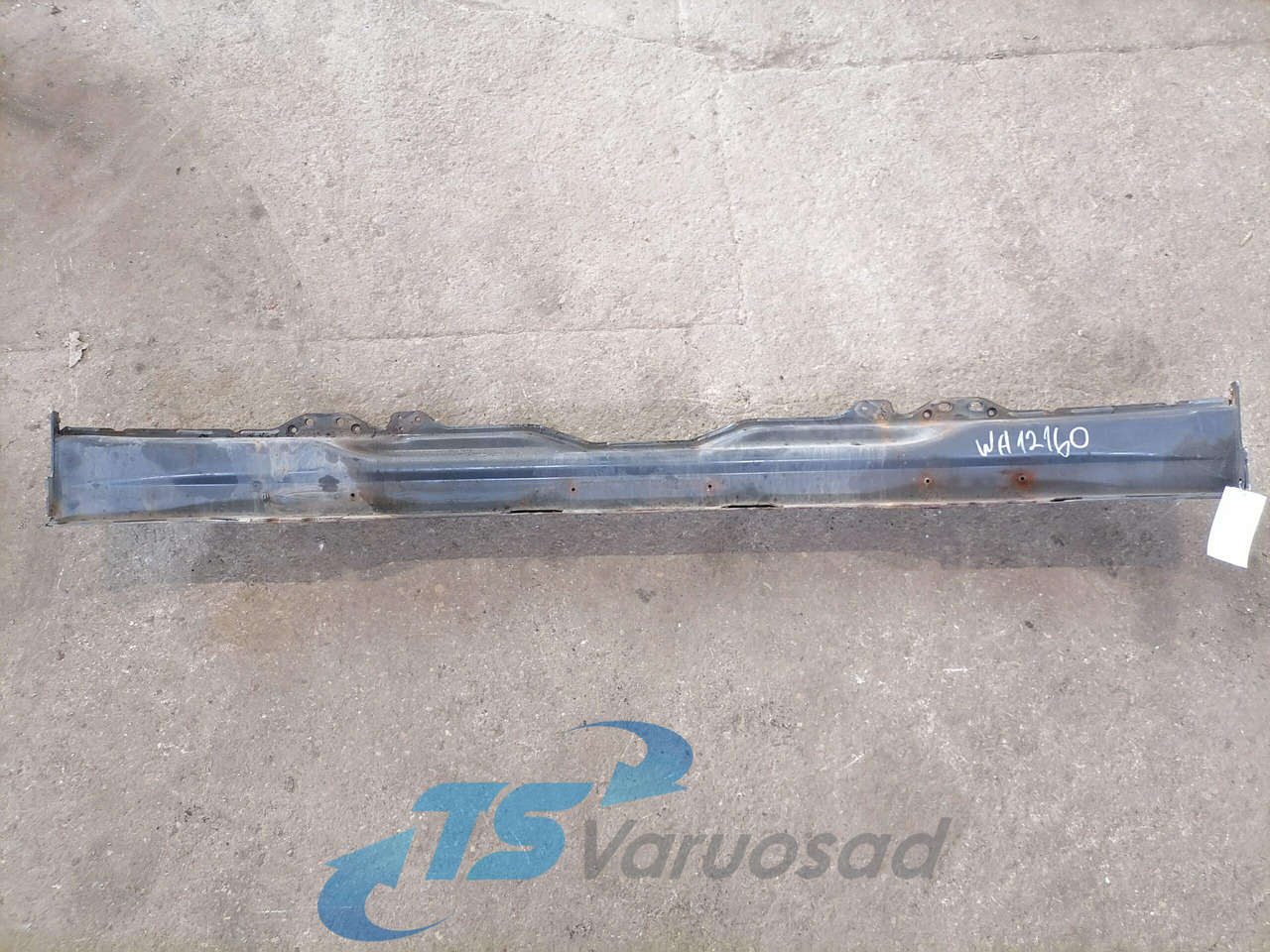 Scania Bumper 1787347 - Branik za Kamion: slika Scania Bumper 1787347 - Branik za Kamion Scania Bumper 1787347 - Branik za Kamion: slika Scania Bumper 1787347 - Branik za Kamion