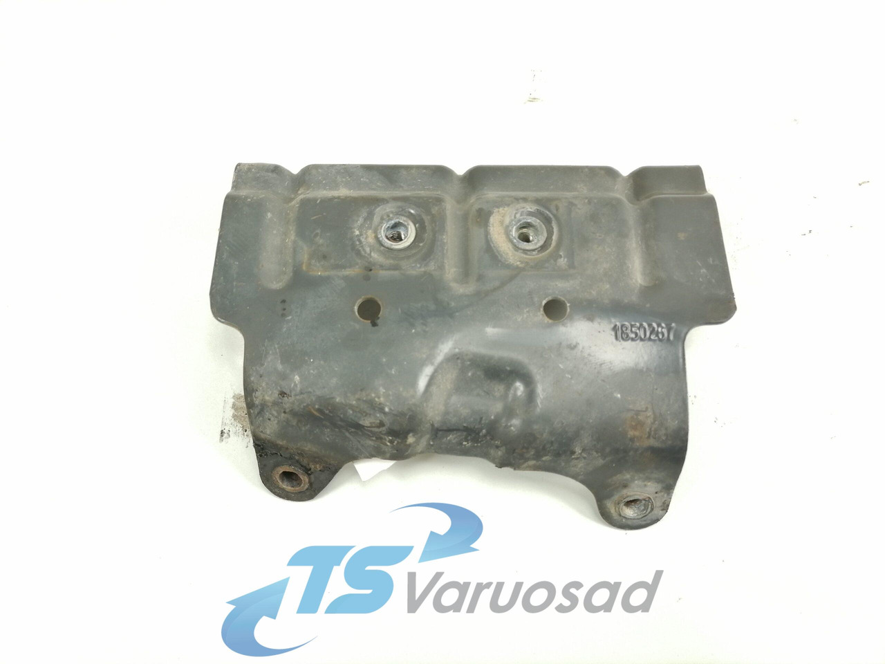 Scania Bumper bracket 1850267 - Branik za Kamion: slika Scania Bumper bracket 1850267 - Branik za Kamion Scania Bumper bracket 1850267 - Branik za Kamion: slika Scania Bumper bracket 1850267 - Branik za Kamion