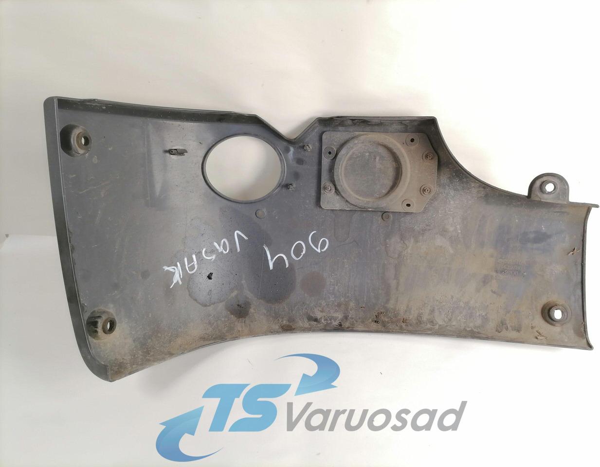 Scania Bumper cover 1439788 - Kut branika za Kamion: slika Scania Bumper cover 1439788 - Kut branika za Kamion Scania Bumper cover 1439788 - Kut branika za Kamion: slika Scania Bumper cover 1439788 - Kut branika za Kamion