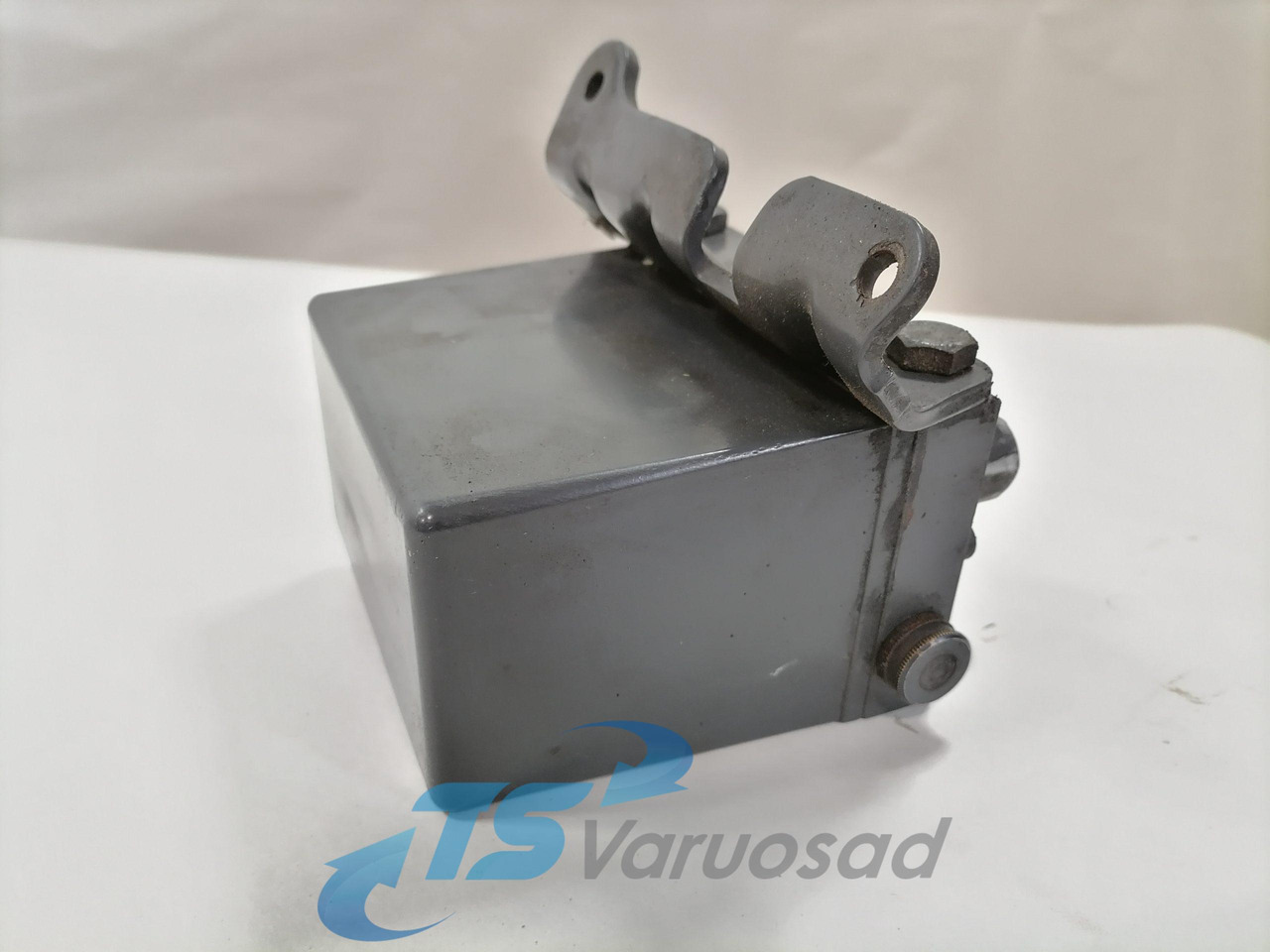 Scania Cab tilting pump 1794907 - Ovjes kabine za Kamion: slika  Scania Cab tilting pump 1794907 - Ovjes kabine za Kamion Scania Cab tilting pump 1794907 - Ovjes kabine za Kamion: slika  Scania Cab tilting pump 1794907 - Ovjes kabine za Kamion