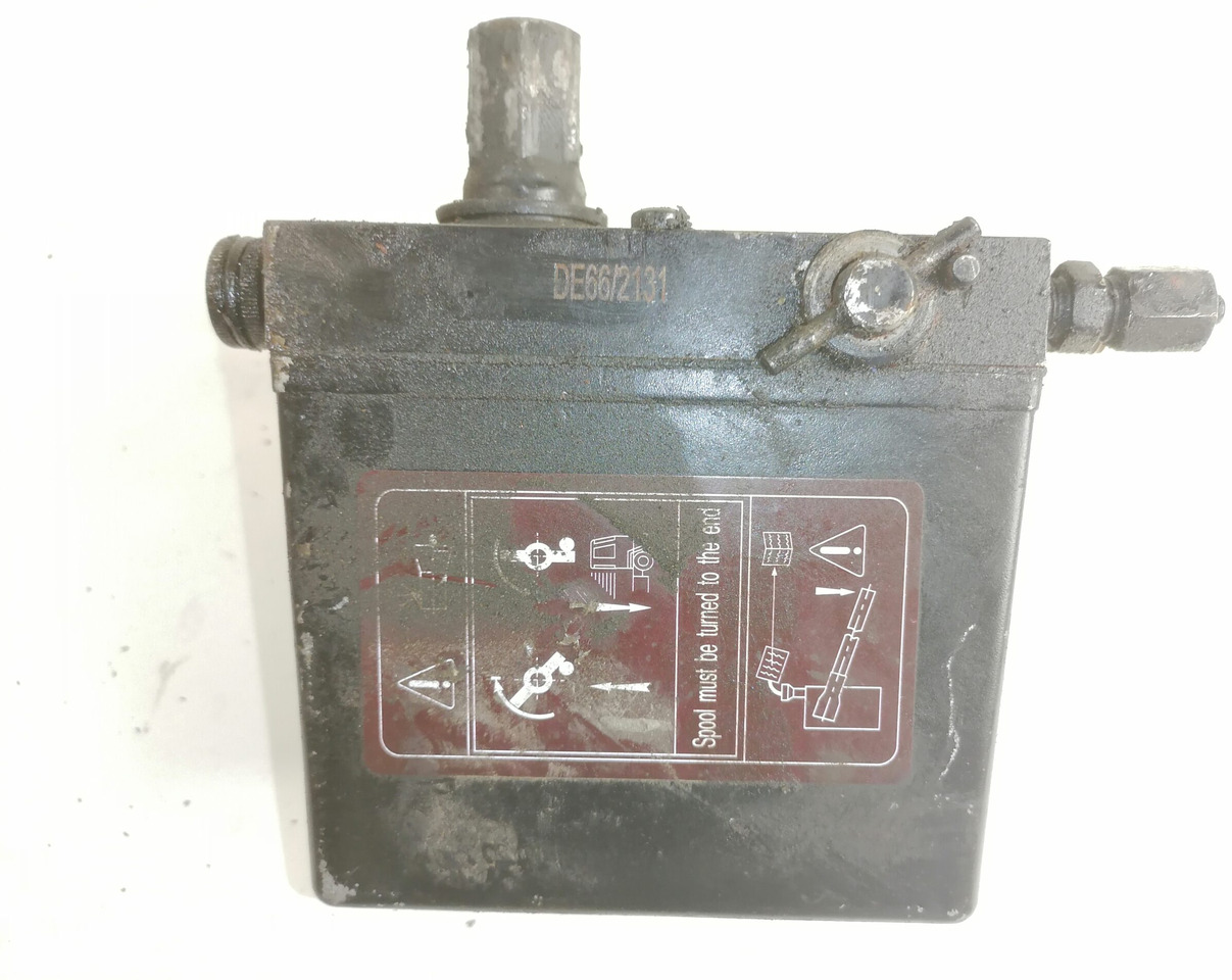 Scania Cab tilting pump 2204435 - Ovjes kabine za Kamion: slika Scania Cab tilting pump 2204435 - Ovjes kabine za Kamion Scania Cab tilting pump 2204435 - Ovjes kabine za Kamion: slika Scania Cab tilting pump 2204435 - Ovjes kabine za Kamion