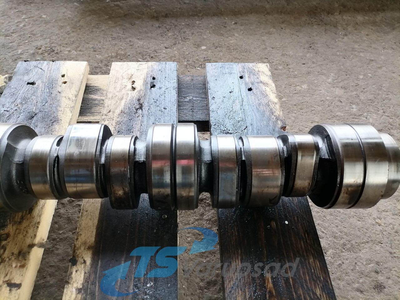 Scania Camshaft 1509917 - Bregasto vratilo za Kamion: slika Scania Camshaft 1509917 - Bregasto vratilo za Kamion Scania Camshaft 1509917 - Bregasto vratilo za Kamion: slika Scania Camshaft 1509917 - Bregasto vratilo za Kamion