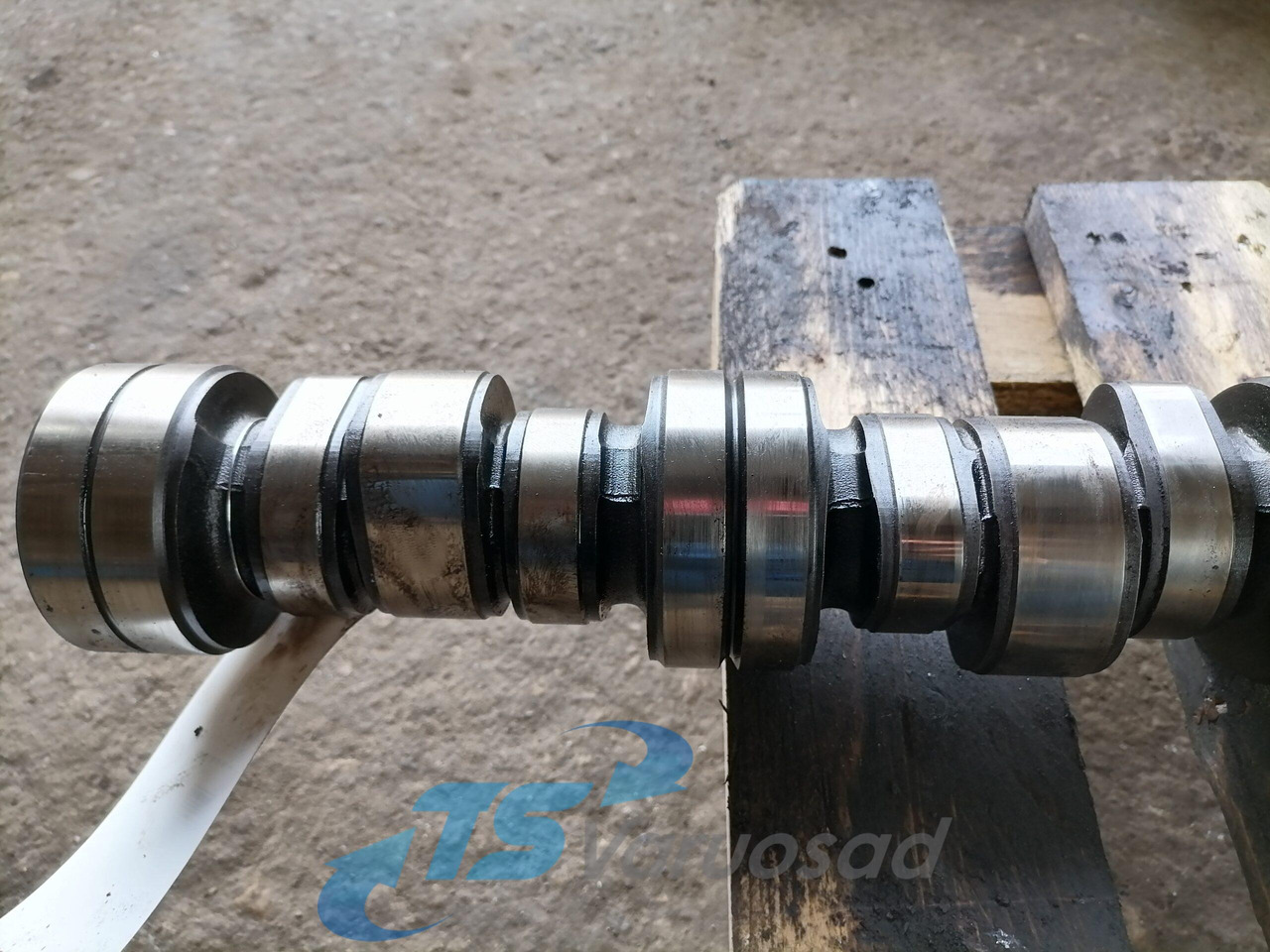Scania Camshaft 1509917 - Bregasto vratilo za Kamion: slika Scania Camshaft 1509917 - Bregasto vratilo za Kamion Scania Camshaft 1509917 - Bregasto vratilo za Kamion: slika Scania Camshaft 1509917 - Bregasto vratilo za Kamion