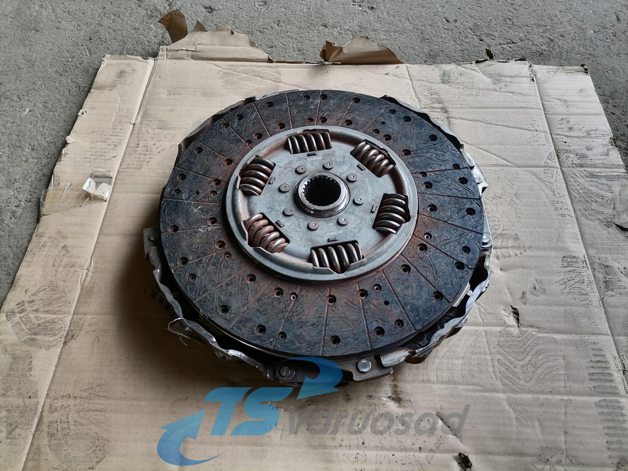 Scania Clutch 3482000999 - Kvačilo i dijelovi za Kamion: slika Scania Clutch 3482000999 - Kvačilo i dijelovi za Kamion Scania Clutch 3482000999 - Kvačilo i dijelovi za Kamion: slika Scania Clutch 3482000999 - Kvačilo i dijelovi za Kamion