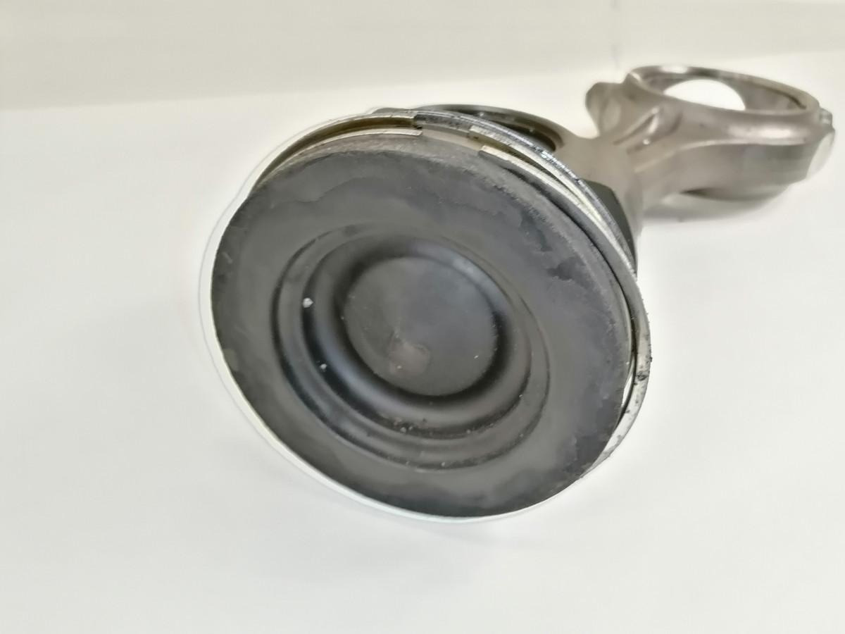 Scania Connecting rod + piston 2428219 - Klip/ Prsten/ Čahura za Kamion: slika Scania Connecting rod + piston 2428219 - Klip/ Prsten/ Čahura za Kamion Scania Connecting rod + piston 2428219 - Klip/ Prsten/ Čahura za Kamion: slika Scania Connecting rod + piston 2428219 - Klip/ Prsten/ Čahura za Kamion