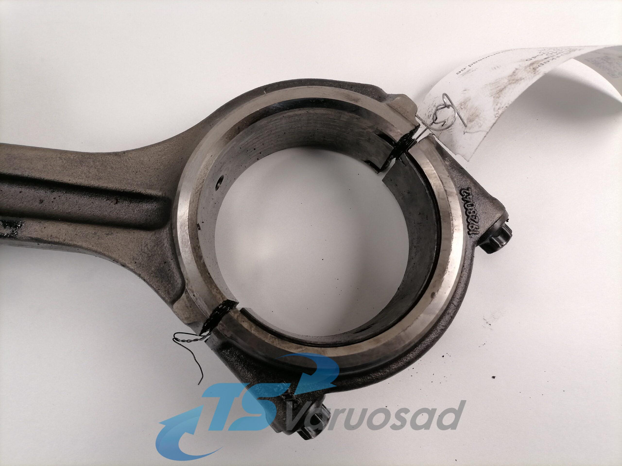 Scania Connecting rod + piston 2619545 - Klip/ Prsten/ Čahura za Kamion: slika Scania Connecting rod + piston 2619545 - Klip/ Prsten/ Čahura za Kamion Scania Connecting rod + piston 2619545 - Klip/ Prsten/ Čahura za Kamion: slika Scania Connecting rod + piston 2619545 - Klip/ Prsten/ Čahura za Kamion