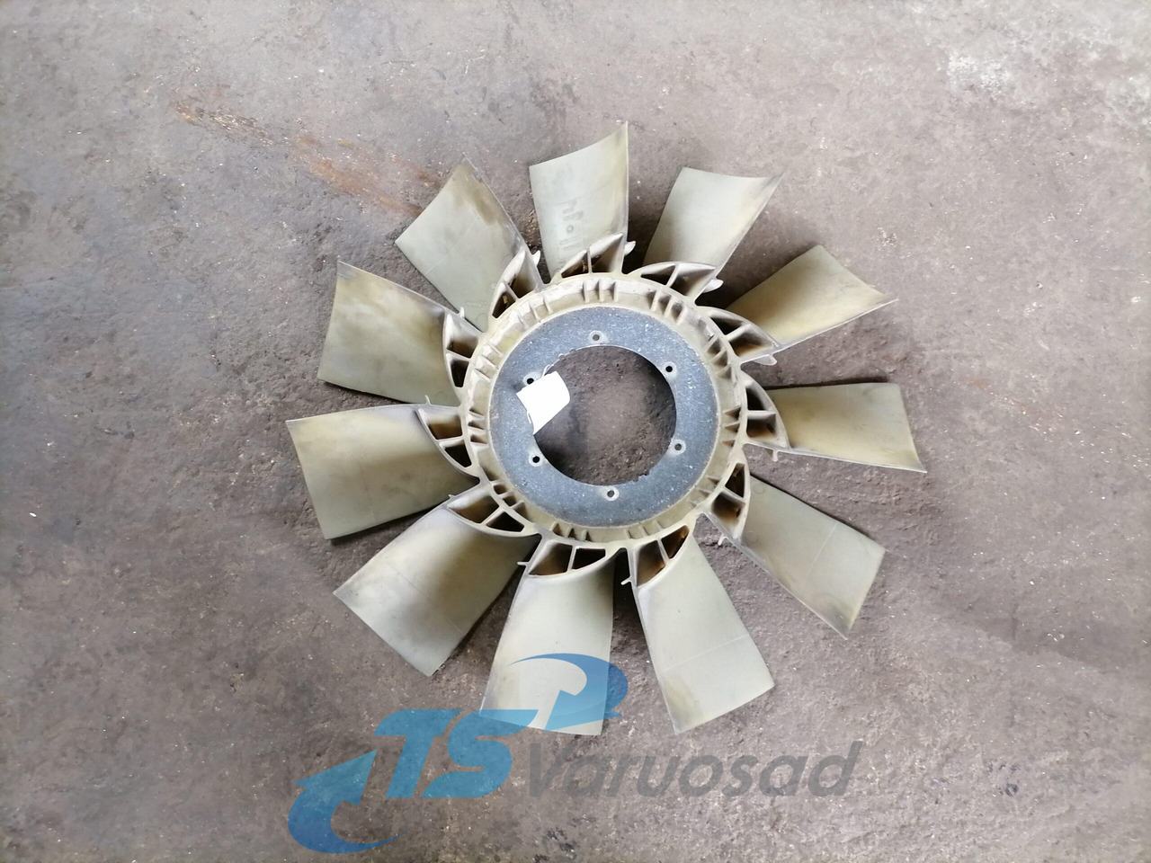 Scania Cooling fan 1757672 - Ventilator za Kamion: slika Scania Cooling fan 1757672 - Ventilator za Kamion Scania Cooling fan 1757672 - Ventilator za Kamion: slika Scania Cooling fan 1757672 - Ventilator za Kamion