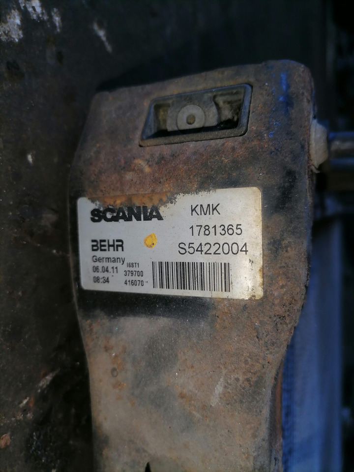 Scania Cooling radiator 1781365 - Hladnjak za Kamion: slika Scania Cooling radiator 1781365 - Hladnjak za Kamion Scania Cooling radiator 1781365 - Hladnjak za Kamion: slika Scania Cooling radiator 1781365 - Hladnjak za Kamion
