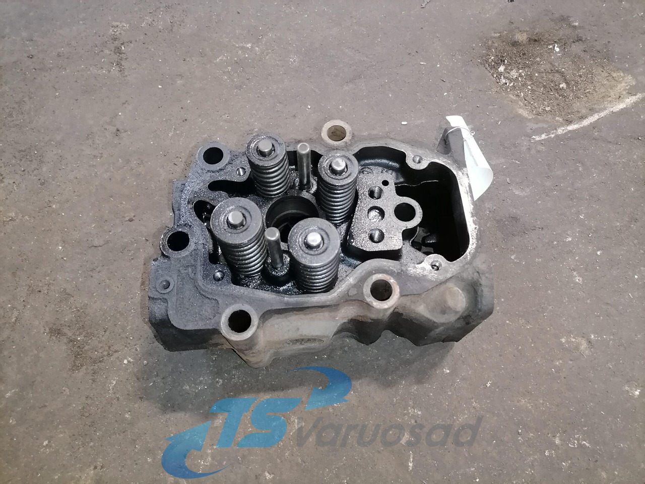 Scania Cylinder head, HPI 1522361 - Glava cilindra za Kamion: slika Scania Cylinder head, HPI 1522361 - Glava cilindra za Kamion Scania Cylinder head, HPI 1522361 - Glava cilindra za Kamion: slika Scania Cylinder head, HPI 1522361 - Glava cilindra za Kamion