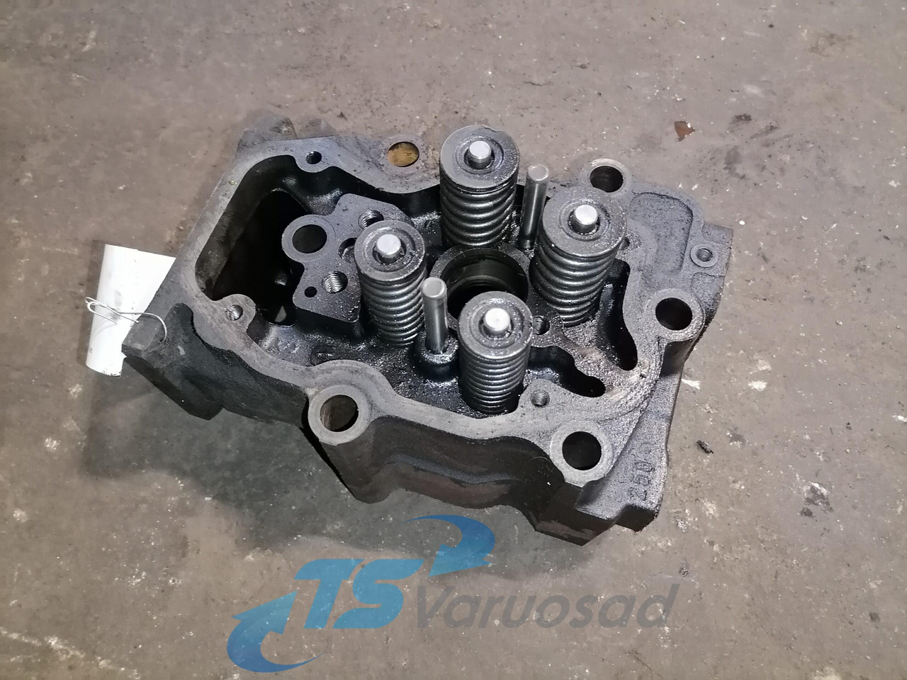 Scania Cylinder head, HPI 1522361 - Glava cilindra za Kamion: slika Scania Cylinder head, HPI 1522361 - Glava cilindra za Kamion Scania Cylinder head, HPI 1522361 - Glava cilindra za Kamion: slika Scania Cylinder head, HPI 1522361 - Glava cilindra za Kamion