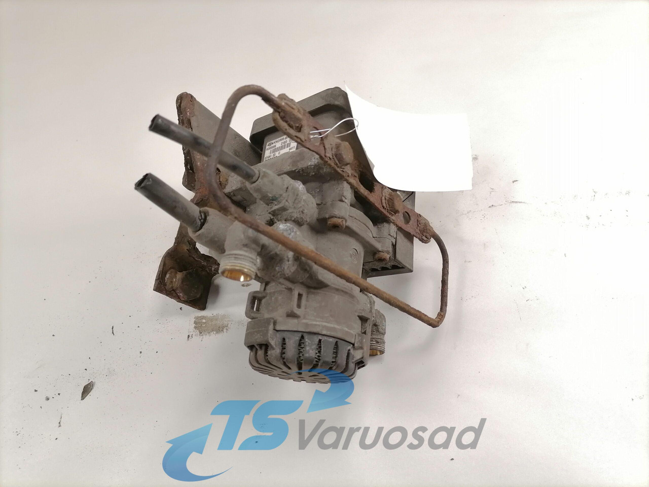 Scania EBS brake valve 1857012 - Kočioni ventil za Kamion: slika Scania EBS brake valve 1857012 - Kočioni ventil za Kamion Scania EBS brake valve 1857012 - Kočioni ventil za Kamion: slika Scania EBS brake valve 1857012 - Kočioni ventil za Kamion