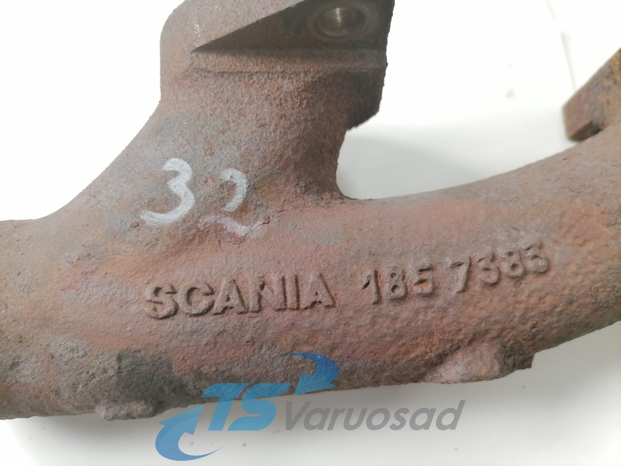 Scania Exhaust mainfold 1857383 - Ispušna grana za Kamion: slika Scania Exhaust mainfold 1857383 - Ispušna grana za Kamion Scania Exhaust mainfold 1857383 - Ispušna grana za Kamion: slika Scania Exhaust mainfold 1857383 - Ispušna grana za Kamion