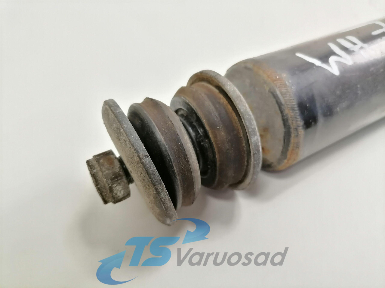 Scania First axel shock absorber T1330 - Amortizeri za Kamion: slika Scania First axel shock absorber T1330 - Amortizeri za Kamion Scania First axel shock absorber T1330 - Amortizeri za Kamion: slika Scania First axel shock absorber T1330 - Amortizeri za Kamion