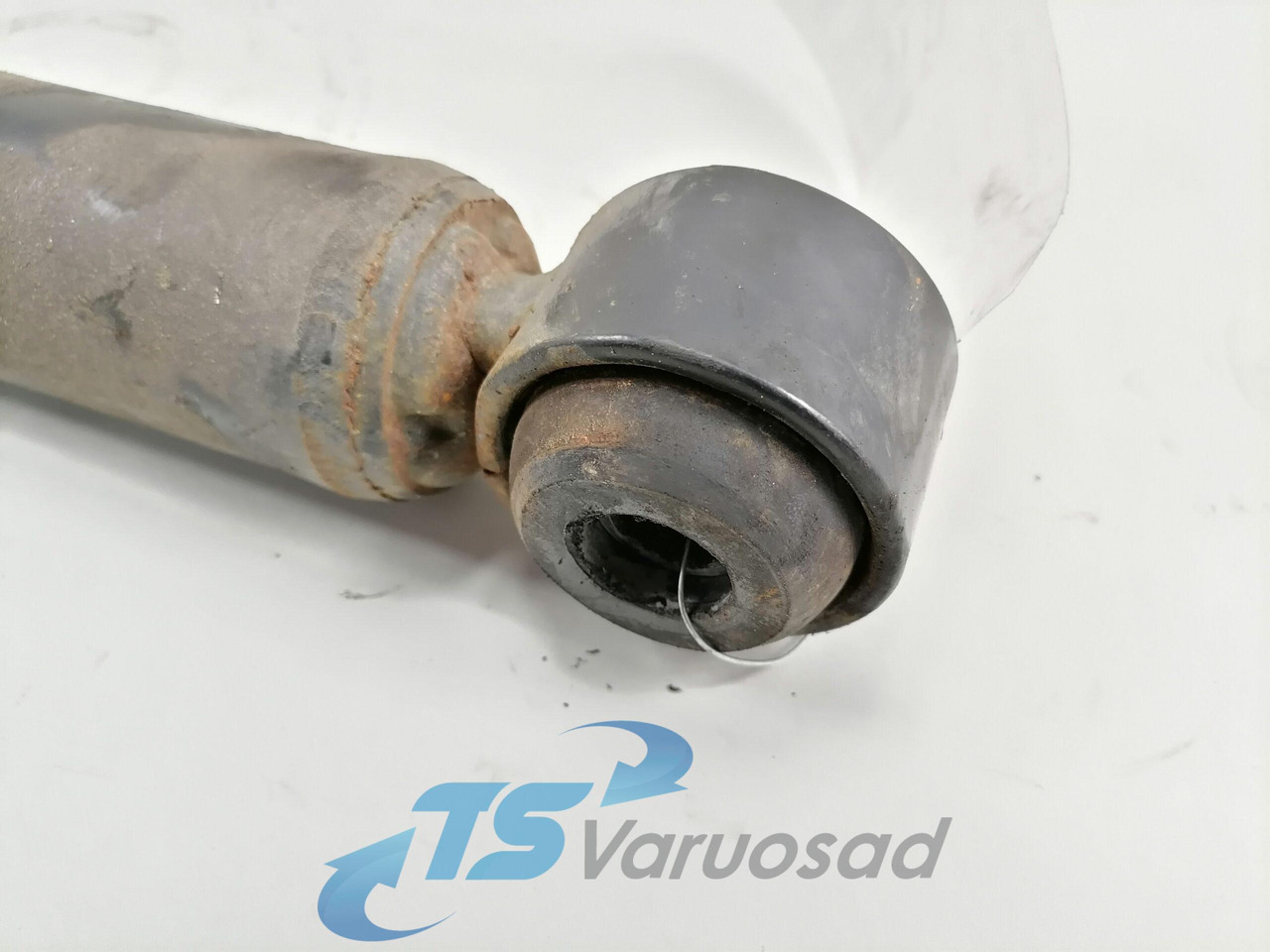 Scania First axel shock absorber T1330 - Amortizeri za Kamion: slika Scania First axel shock absorber T1330 - Amortizeri za Kamion Scania First axel shock absorber T1330 - Amortizeri za Kamion: slika Scania First axel shock absorber T1330 - Amortizeri za Kamion