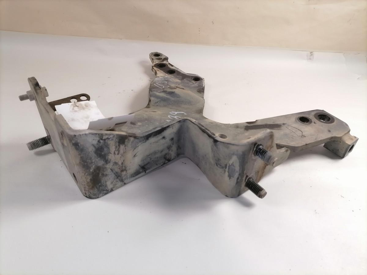Scania Front bumper carrier 1802161 - Branik za Kamion: slika Scania Front bumper carrier 1802161 - Branik za Kamion Scania Front bumper carrier 1802161 - Branik za Kamion: slika Scania Front bumper carrier 1802161 - Branik za Kamion