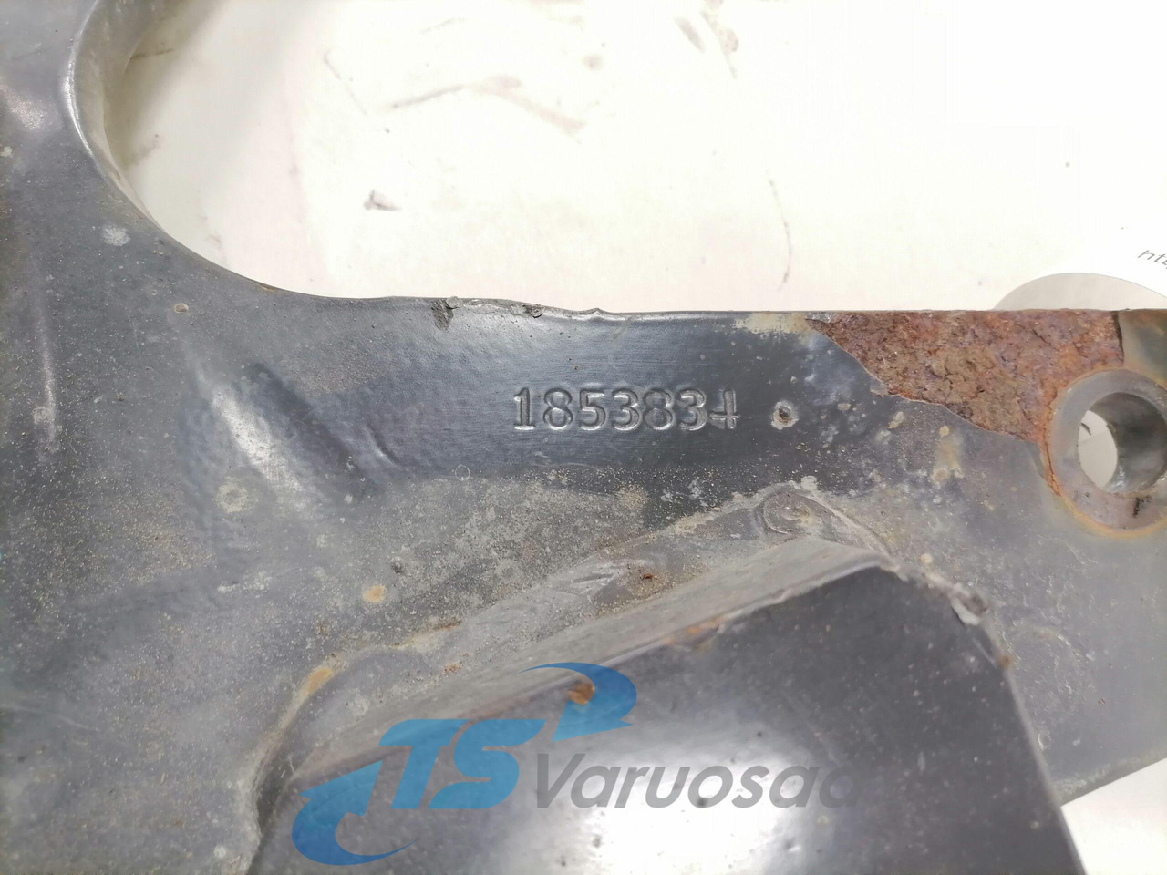 Scania Front bumper carrier 1853834 - Branik za Kamion: slika Scania Front bumper carrier 1853834 - Branik za Kamion Scania Front bumper carrier 1853834 - Branik za Kamion: slika Scania Front bumper carrier 1853834 - Branik za Kamion