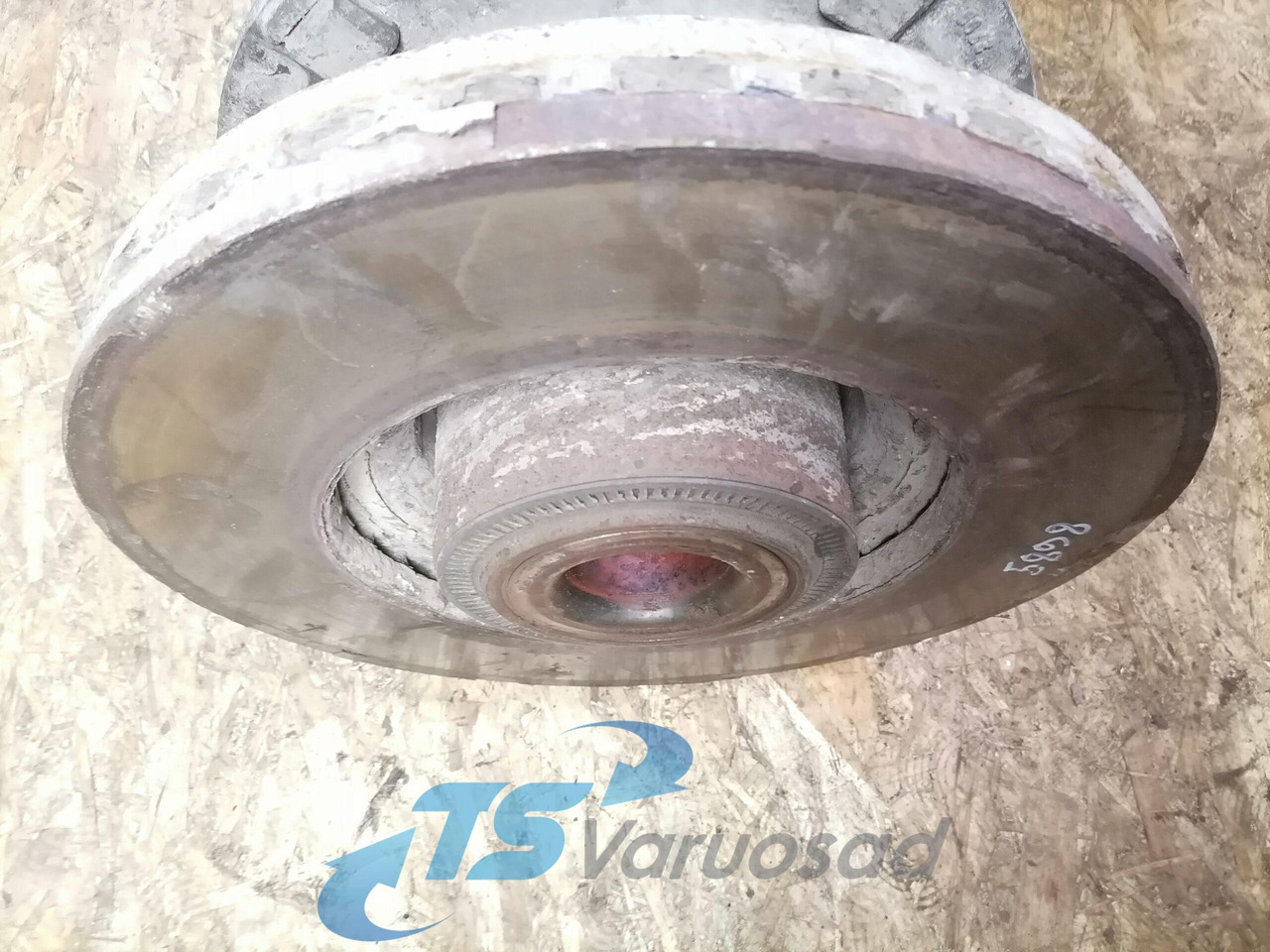 Scania Front hub 1724406 - Glavina kotača za Kamion: slika Scania Front hub 1724406 - Glavina kotača za Kamion Scania Front hub 1724406 - Glavina kotača za Kamion: slika Scania Front hub 1724406 - Glavina kotača za Kamion
