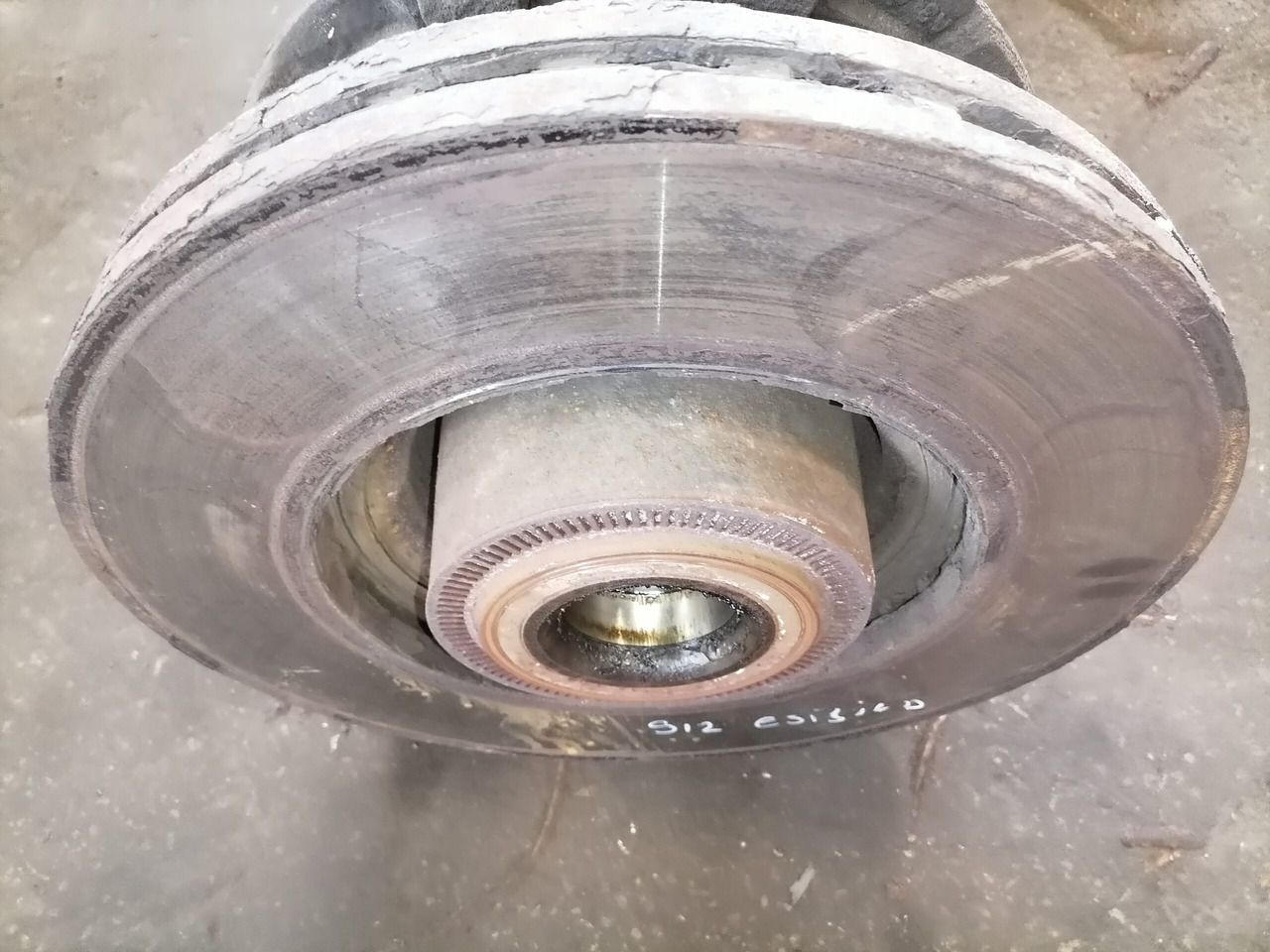 Scania Front hub 2603321 - Glavina kotača za Kamion: slika Scania Front hub 2603321 - Glavina kotača za Kamion Scania Front hub 2603321 - Glavina kotača za Kamion: slika Scania Front hub 2603321 - Glavina kotača za Kamion