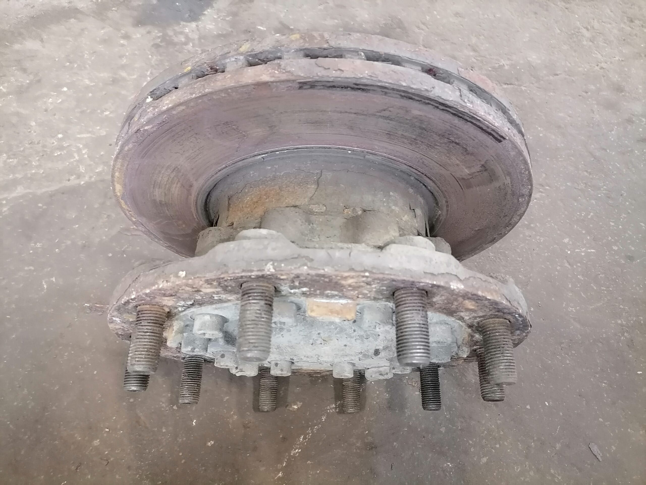Scania Front hub 2603321 - Glavina kotača za Kamion: slika Scania Front hub 2603321 - Glavina kotača za Kamion Scania Front hub 2603321 - Glavina kotača za Kamion: slika Scania Front hub 2603321 - Glavina kotača za Kamion