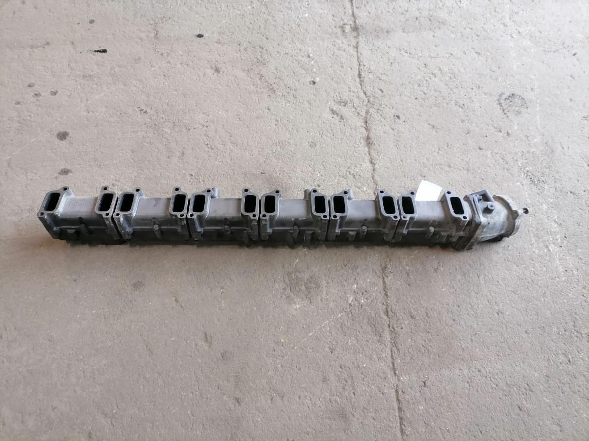 Scania Intake mainfold 1530132 - Usisna grana za Kamion: slika Scania Intake mainfold 1530132 - Usisna grana za Kamion Scania Intake mainfold 1530132 - Usisna grana za Kamion: slika Scania Intake mainfold 1530132 - Usisna grana za Kamion