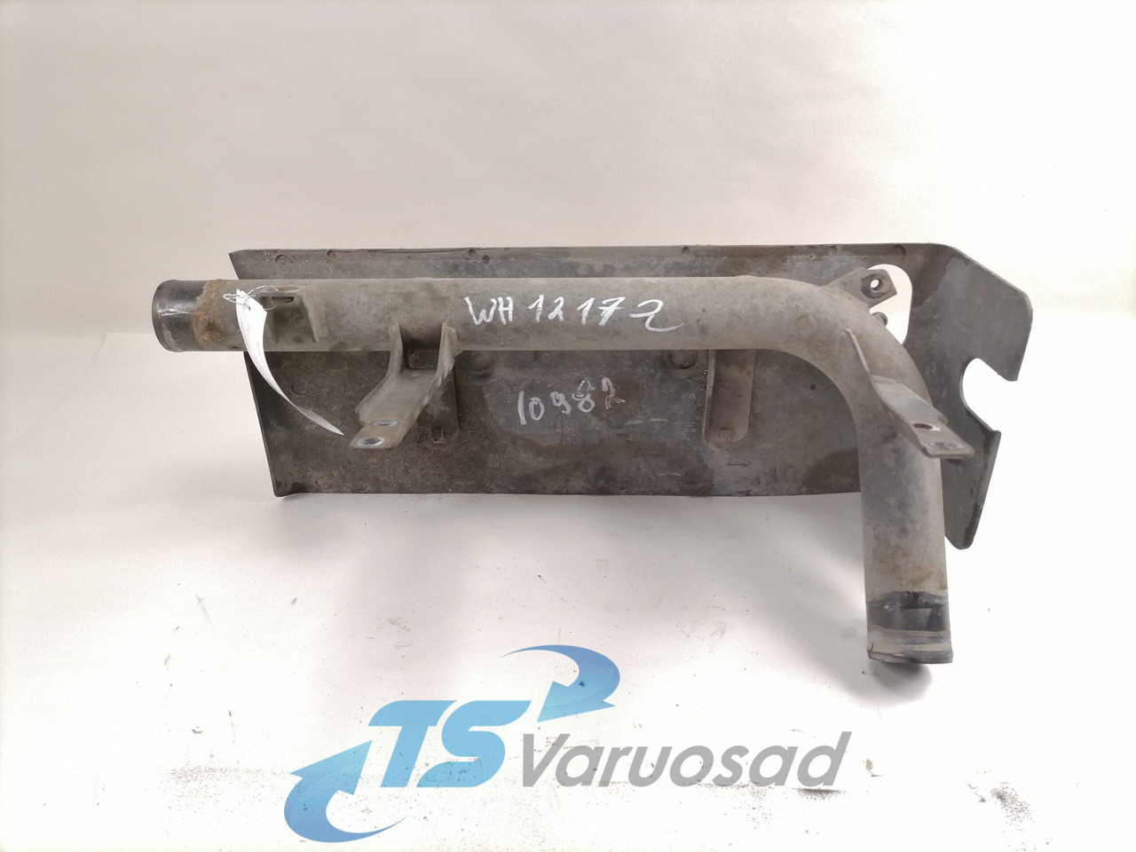 Scania Jahutusvedeliku toru, retarder 1856589 - Sustav hlađenja za Kamion: slika Scania Jahutusvedeliku toru, retarder 1856589 - Sustav hlađenja za Kamion Scania Jahutusvedeliku toru, retarder 1856589 - Sustav hlađenja za Kamion: slika Scania Jahutusvedeliku toru, retarder 1856589 - Sustav hlađenja za Kamion