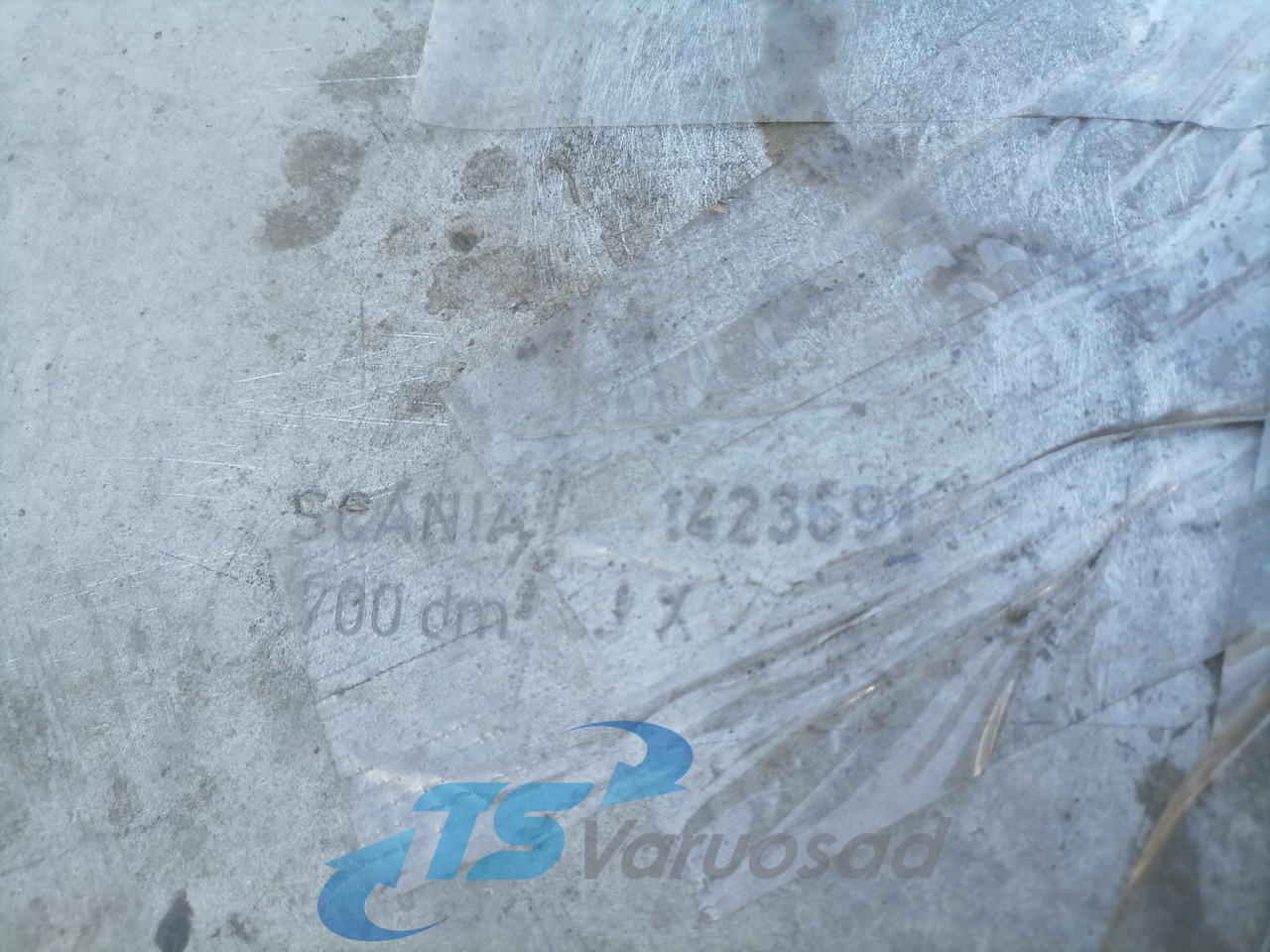 Scania Kütusepaak 700L 1423691 - Spremnik goriva za Kamion: slika Scania Kütusepaak 700L 1423691 - Spremnik goriva za Kamion Scania Kütusepaak 700L 1423691 - Spremnik goriva za Kamion: slika Scania Kütusepaak 700L 1423691 - Spremnik goriva za Kamion