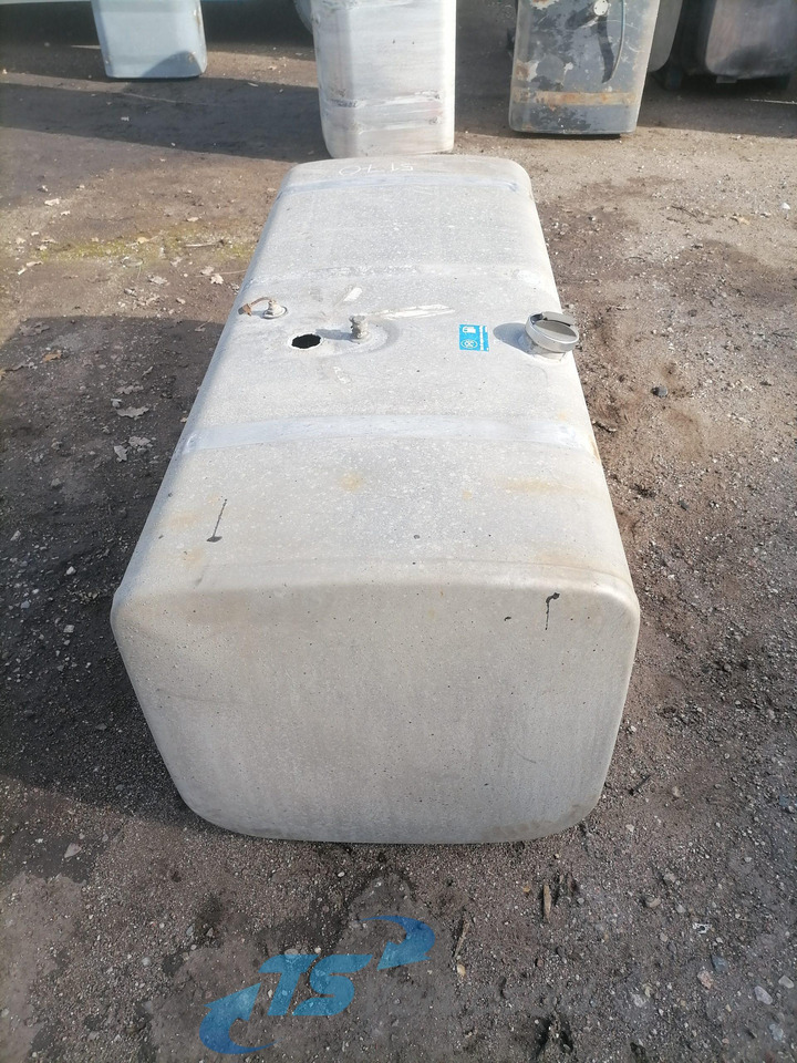 Scania Kütusepaak 700L 1517309 - Spremnik goriva za Kamion: slika Scania Kütusepaak 700L 1517309 - Spremnik goriva za Kamion Scania Kütusepaak 700L 1517309 - Spremnik goriva za Kamion: slika Scania Kütusepaak 700L 1517309 - Spremnik goriva za Kamion