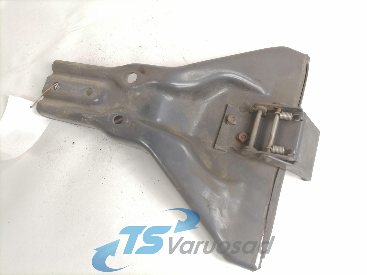 Scania Mudguard bracket 1377439 - Univerzalni dio za Kamion: slika Scania Mudguard bracket 1377439 - Univerzalni dio za Kamion Scania Mudguard bracket 1377439 - Univerzalni dio za Kamion: slika Scania Mudguard bracket 1377439 - Univerzalni dio za Kamion