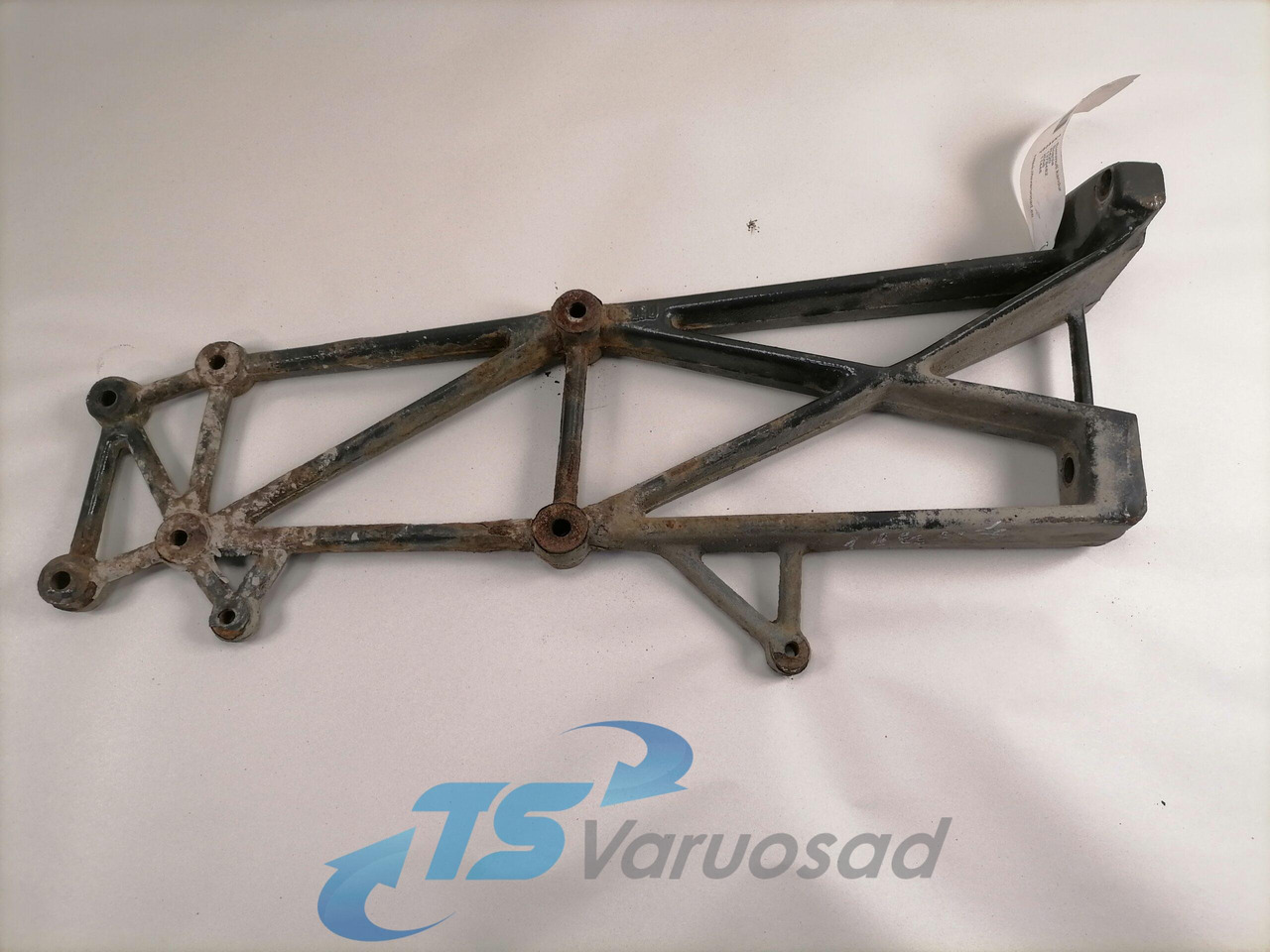 Scania Muffler carrier 1378482 - Prigušni lonac za Kamion: slika Scania Muffler carrier 1378482 - Prigušni lonac za Kamion Scania Muffler carrier 1378482 - Prigušni lonac za Kamion: slika Scania Muffler carrier 1378482 - Prigušni lonac za Kamion
