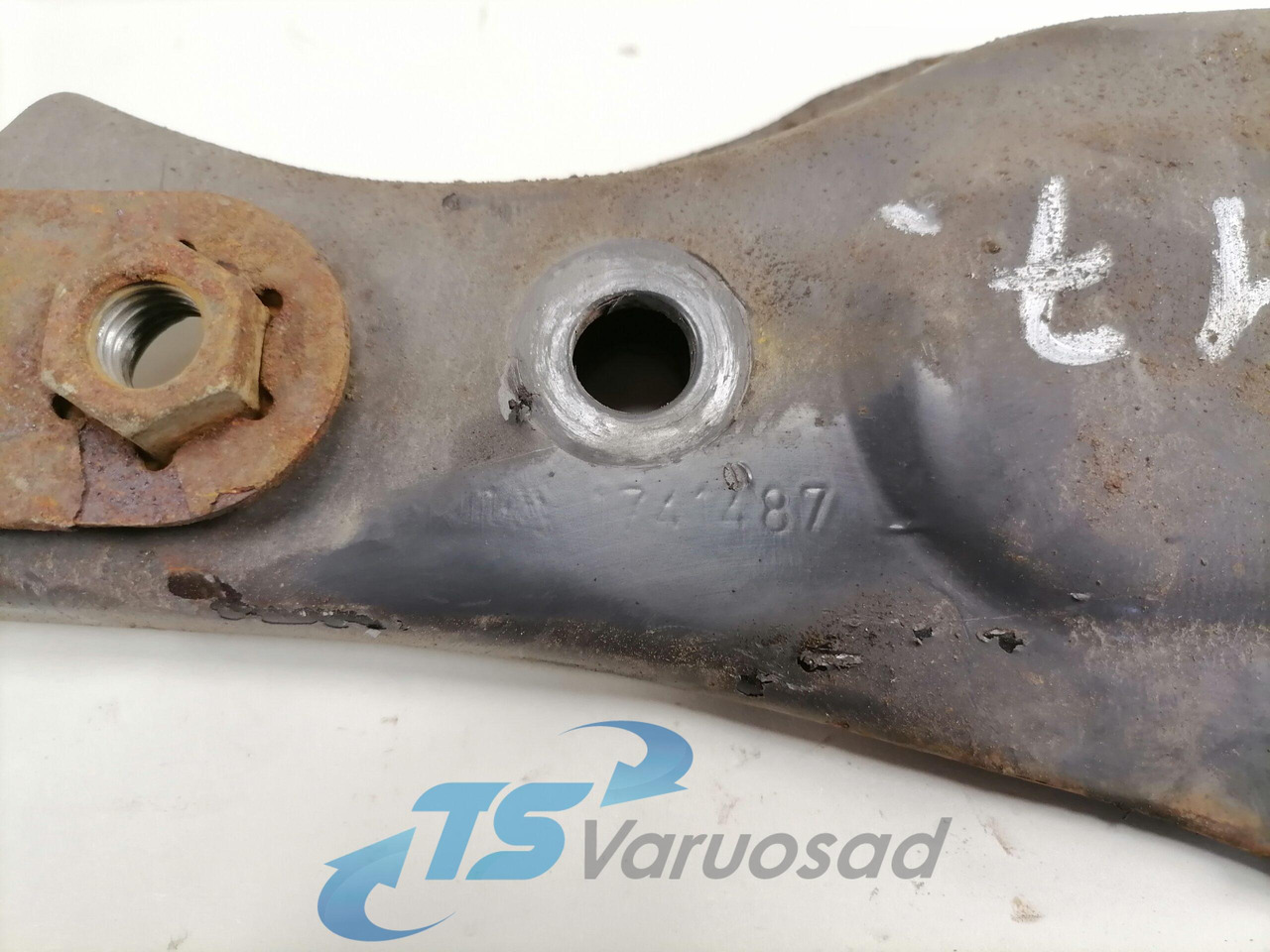 Scania Muffler carrier 1741487 - Prigušni lonac za Kamion: slika Scania Muffler carrier 1741487 - Prigušni lonac za Kamion Scania Muffler carrier 1741487 - Prigušni lonac za Kamion: slika Scania Muffler carrier 1741487 - Prigušni lonac za Kamion