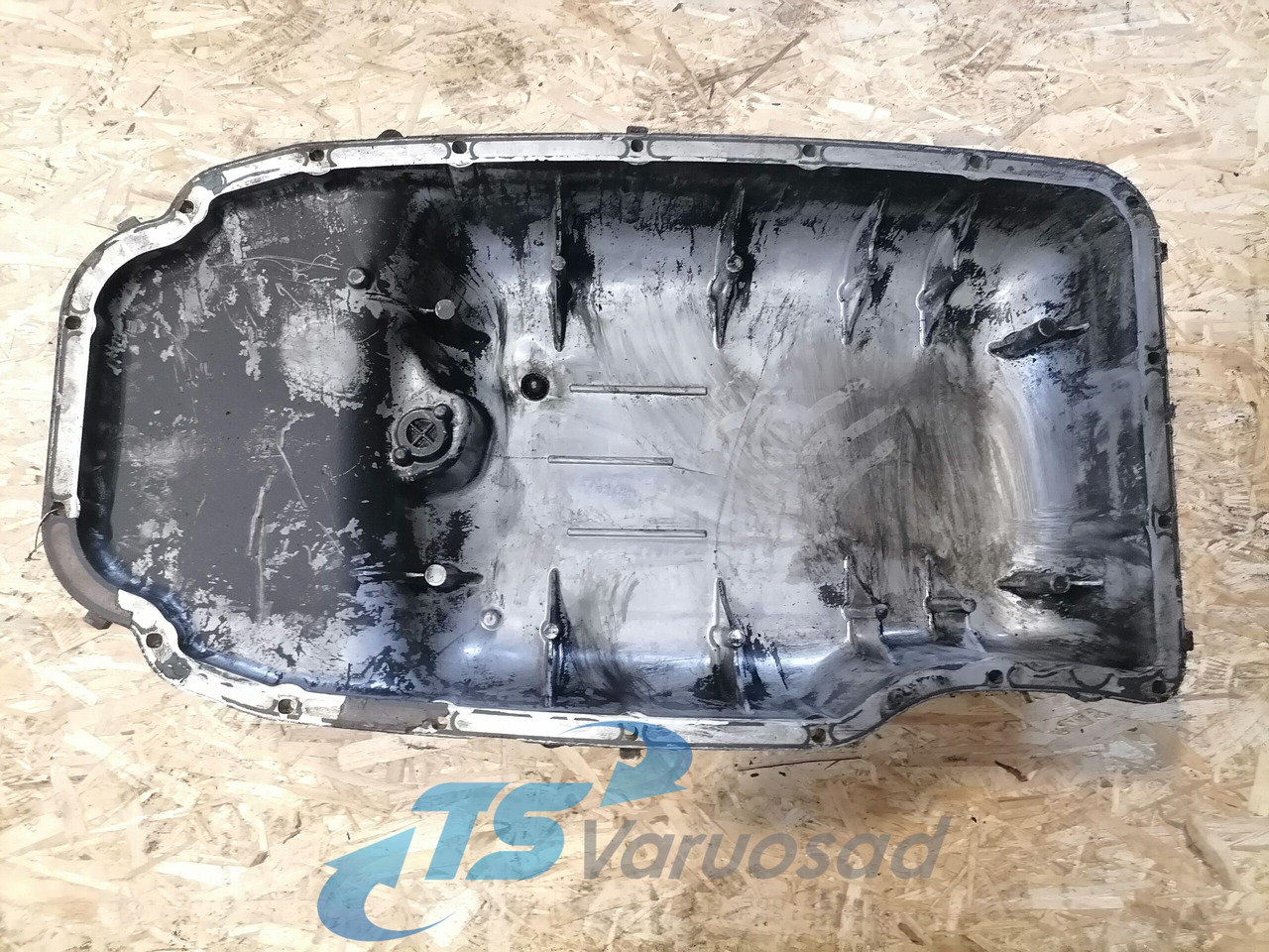 Scania Oil sump 2023780 - Korito ulja za Kamion: slika Scania Oil sump 2023780 - Korito ulja za Kamion Scania Oil sump 2023780 - Korito ulja za Kamion: slika Scania Oil sump 2023780 - Korito ulja za Kamion