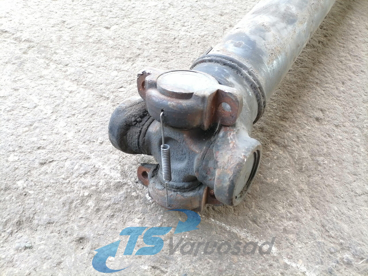 Scania Propeller shaft 1758600 - Kardansko vratilo za Kamion: slika Scania Propeller shaft 1758600 - Kardansko vratilo za Kamion Scania Propeller shaft 1758600 - Kardansko vratilo za Kamion: slika Scania Propeller shaft 1758600 - Kardansko vratilo za Kamion