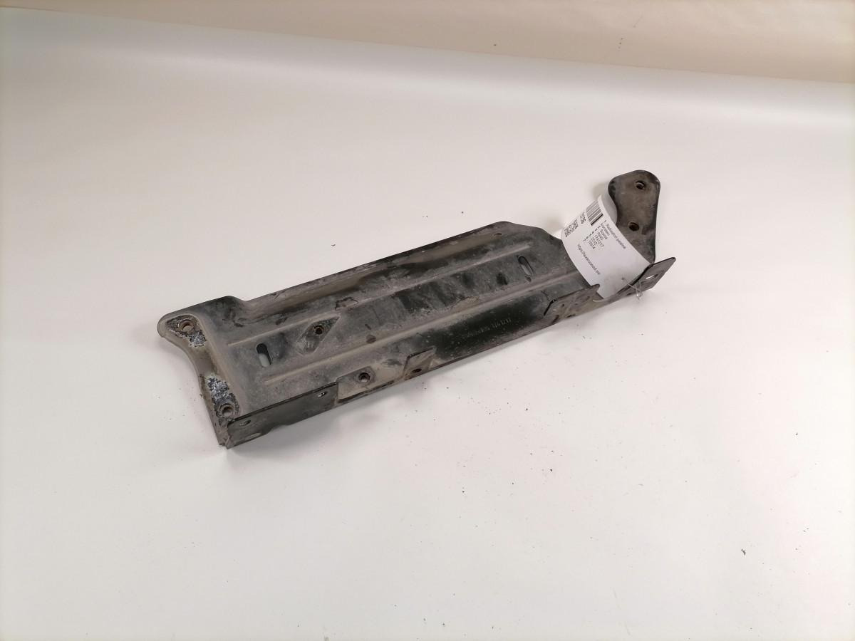 Scania Radiaatori pealne kronstein 1741217 - Univerzalni dio za Kamion: slika Scania Radiaatori pealne kronstein 1741217 - Univerzalni dio za Kamion Scania Radiaatori pealne kronstein 1741217 - Univerzalni dio za Kamion: slika Scania Radiaatori pealne kronstein 1741217 - Univerzalni dio za Kamion