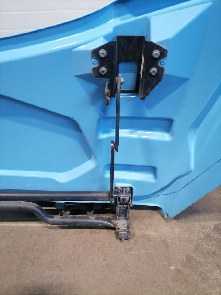 Scania Scania cab wind deflector, roof 2390522 - Aerodinamika/ Spojler za Kamion: slika Scania Scania cab wind deflector, roof 2390522 - Aerodinamika/ Spojler za Kamion Scania Scania cab wind deflector, roof 2390522 - Aerodinamika/ Spojler za Kamion: slika Scania Scania cab wind deflector, roof 2390522 - Aerodinamika/ Spojler za Kamion