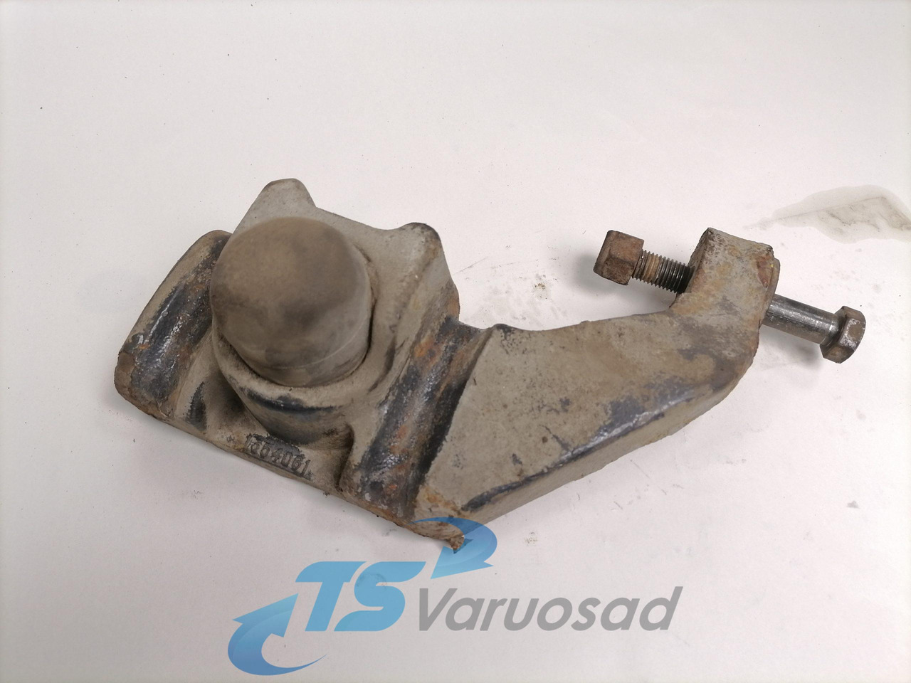Scania Shock absorber mounting 1354061 - Ovjes za Kamion: slika Scania Shock absorber mounting 1354061 - Ovjes za Kamion Scania Shock absorber mounting 1354061 - Ovjes za Kamion: slika Scania Shock absorber mounting 1354061 - Ovjes za Kamion