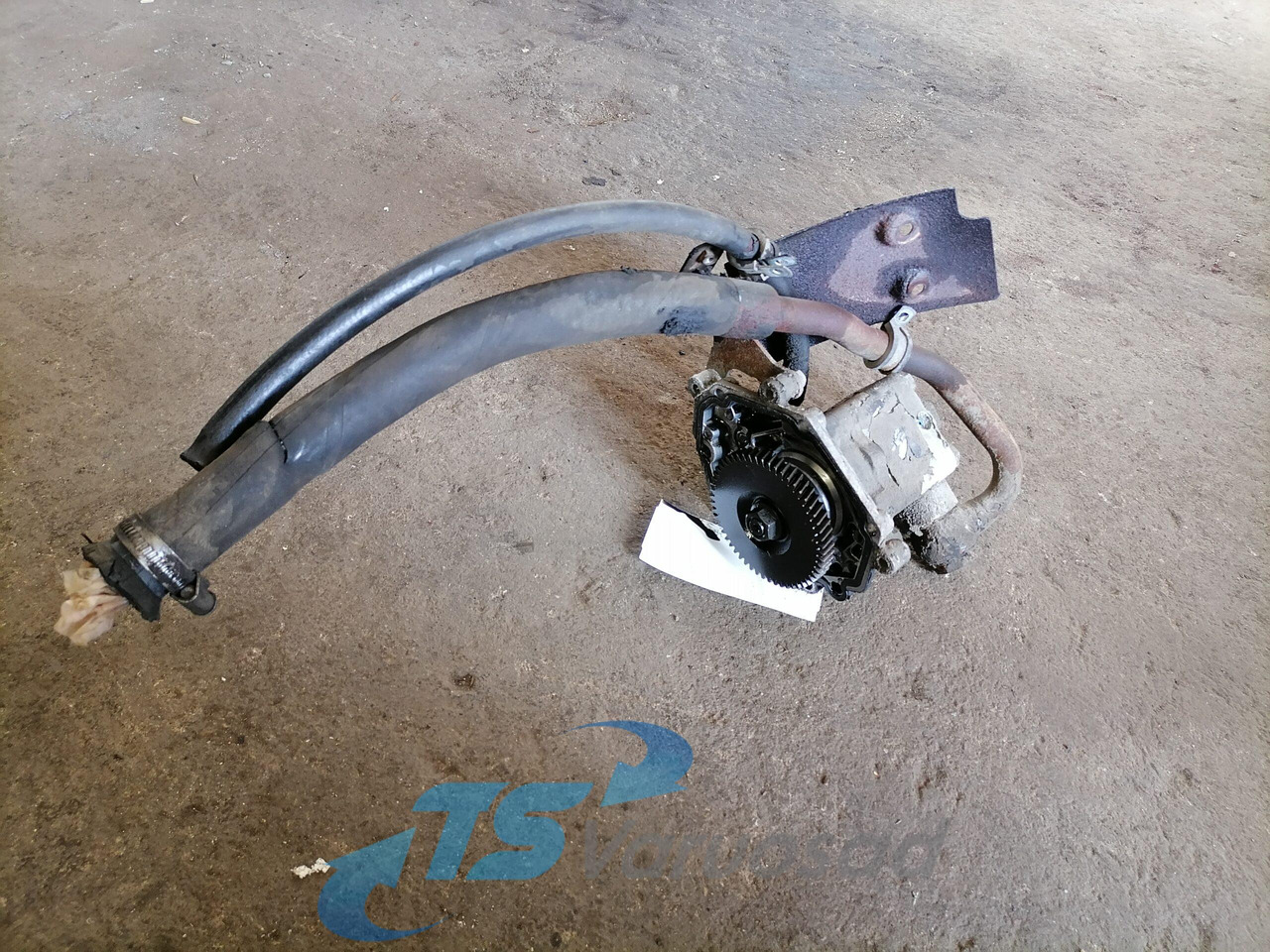 Scania Steering hydraulic pump 1457710 - Servo pumpa upravljačkog mehanizma za Kamion: slika Scania Steering hydraulic pump 1457710 - Servo pumpa upravljačkog mehanizma za Kamion Scania Steering hydraulic pump 1457710 - Servo pumpa upravljačkog mehanizma za Kamion: slika Scania Steering hydraulic pump 1457710 - Servo pumpa upravljačkog mehanizma za Kamion