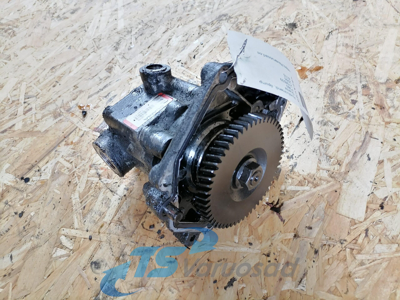Scania Steering hydraulic pump 2108039 - Servo pumpa upravljačkog mehanizma za Kamion: slika Scania Steering hydraulic pump 2108039 - Servo pumpa upravljačkog mehanizma za Kamion Scania Steering hydraulic pump 2108039 - Servo pumpa upravljačkog mehanizma za Kamion: slika Scania Steering hydraulic pump 2108039 - Servo pumpa upravljačkog mehanizma za Kamion